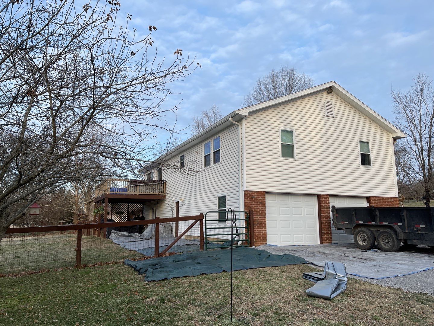 Residential Roofing Installation using Owens Corning Oakridge Roofing System by Undersun Roofing 