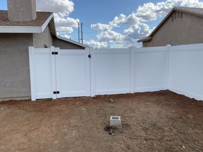 Fence Installation using Vinyl