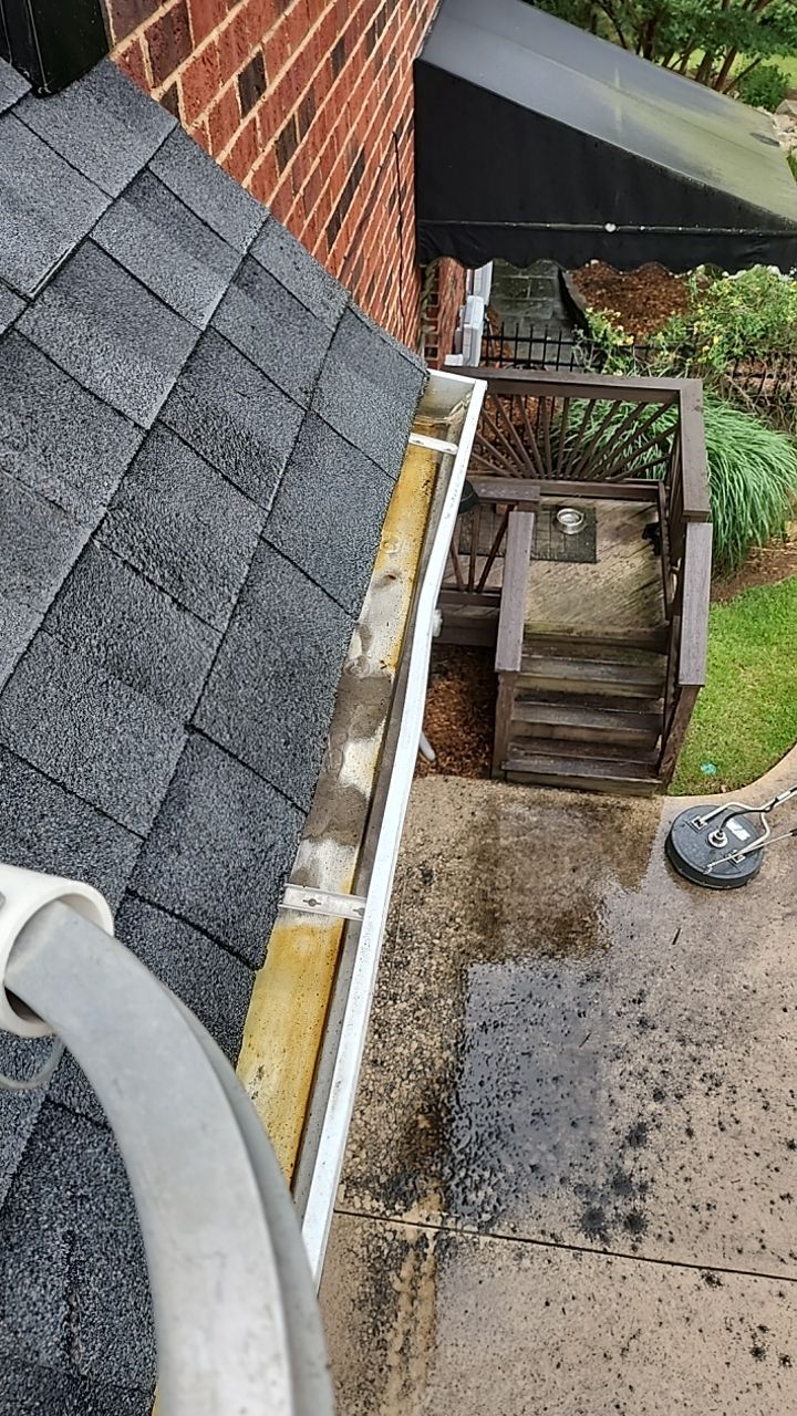 House Wash using cleaner by Power Wash Masters LLC