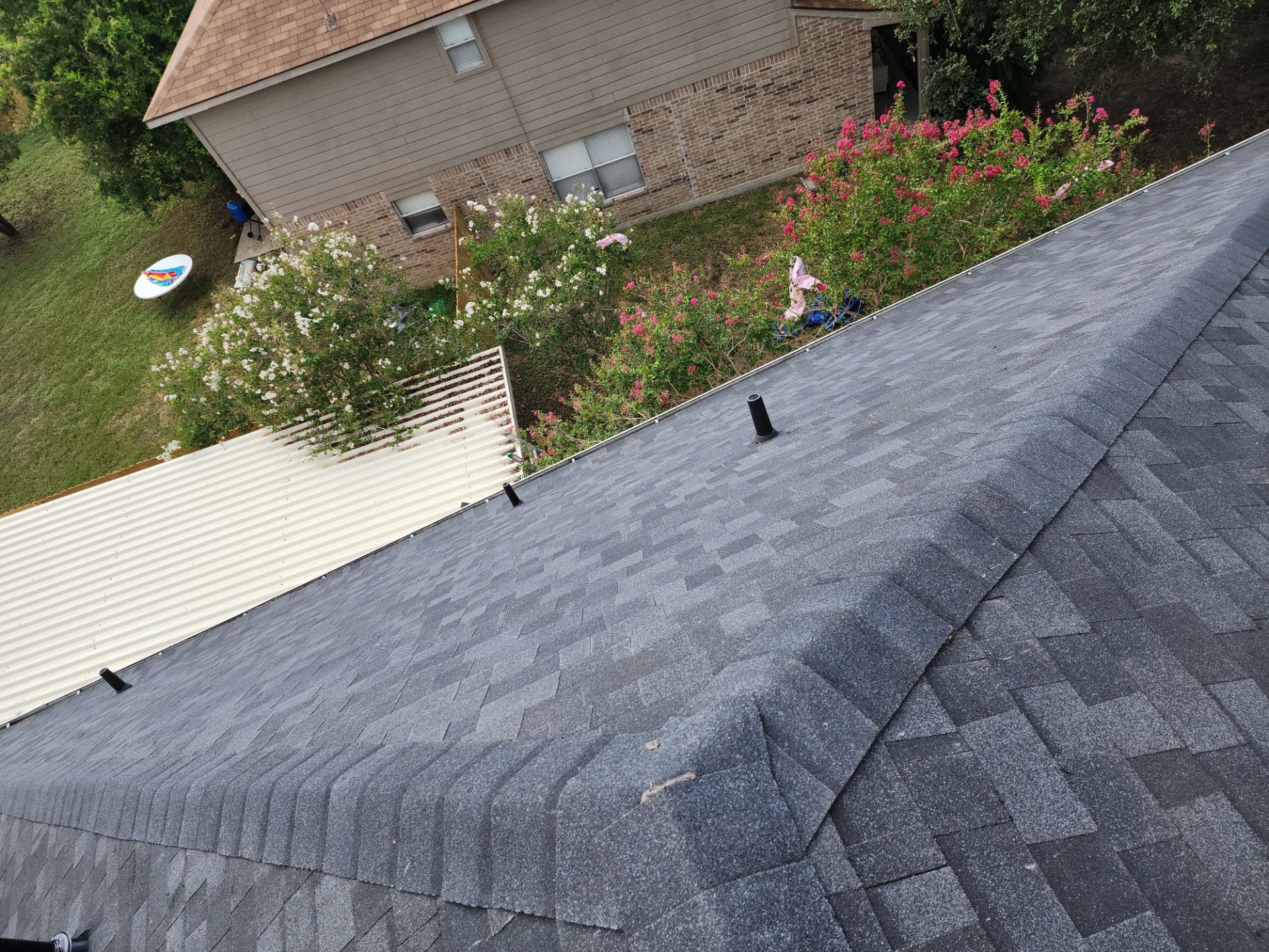 Residential Roofing Installation using Owen's Corning Duration (Lifetime) Shingles by Roof Repair Company