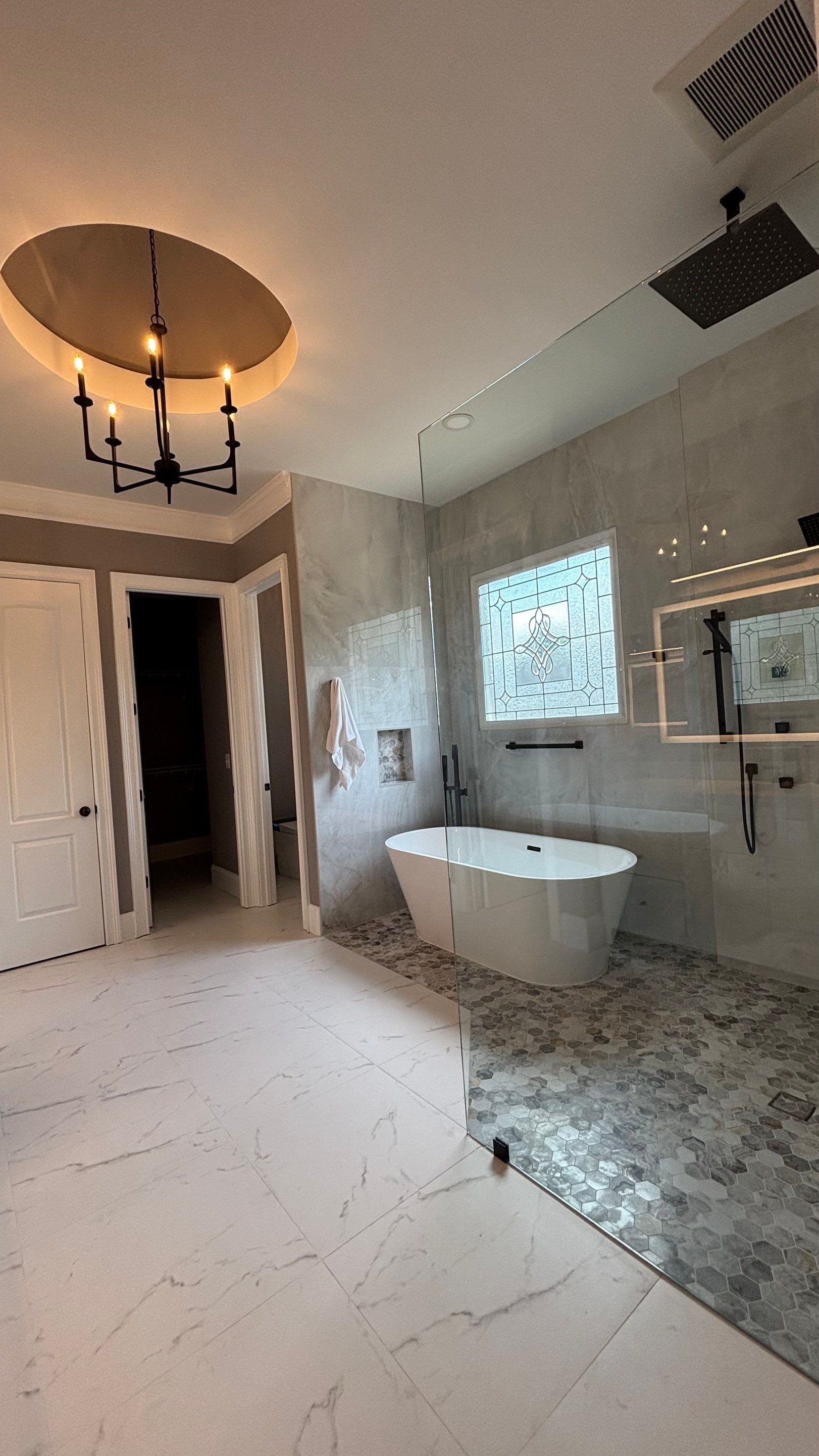 Master bathroom renovation by Prudencio
