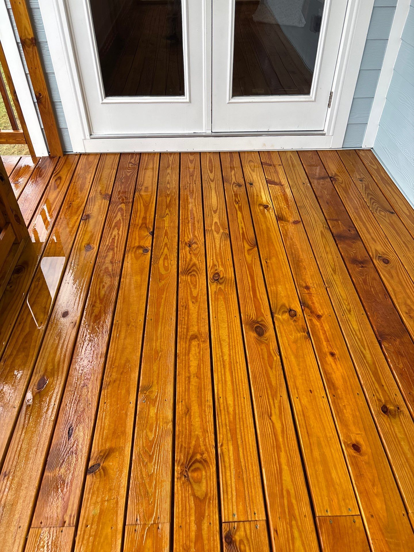 Wood Deck using Wood Sealant by DuraSeal