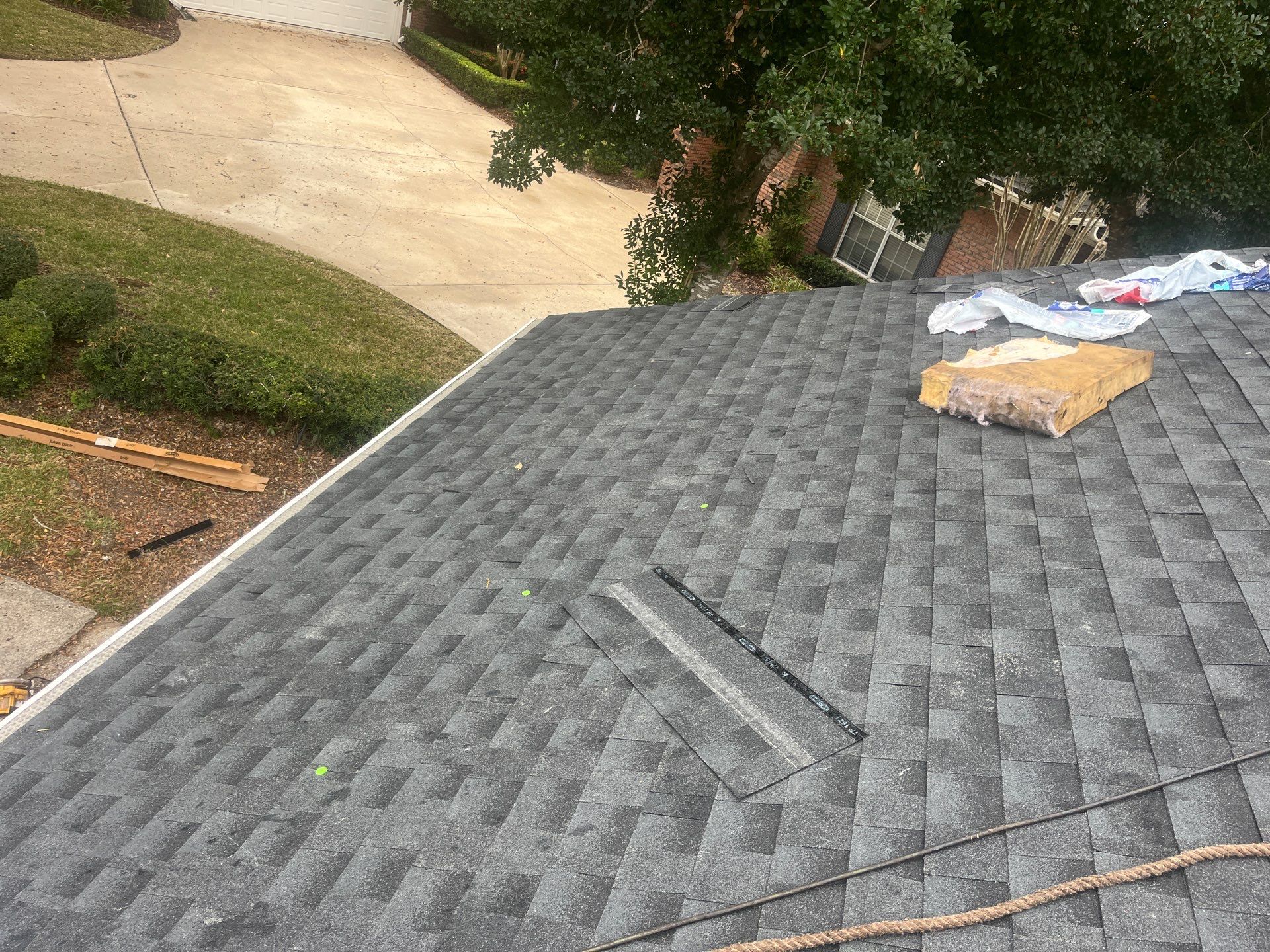 GAF Charcoal Architectural Shingle - Re-roof by Endless Summer Roofing Co.