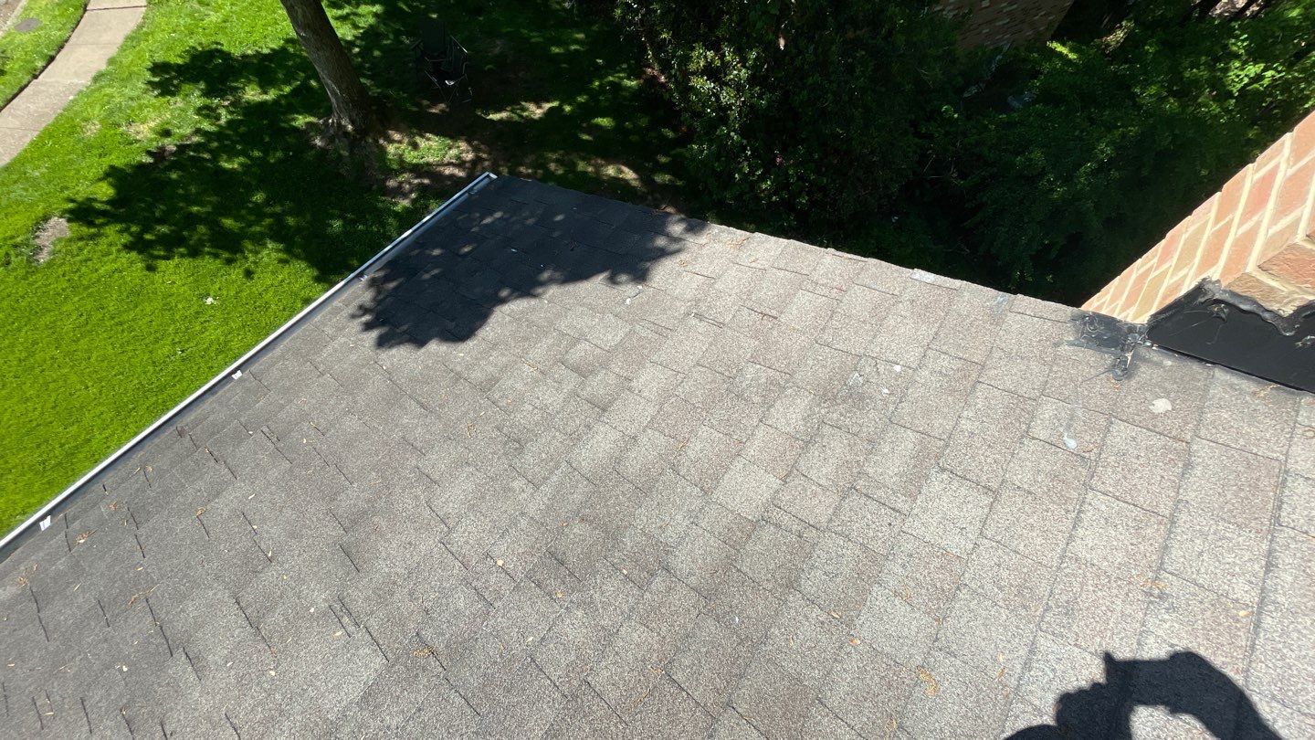 Springfield CertainTeed Landmark Weathered Wood Roof Installation by RM Banning, Inc.