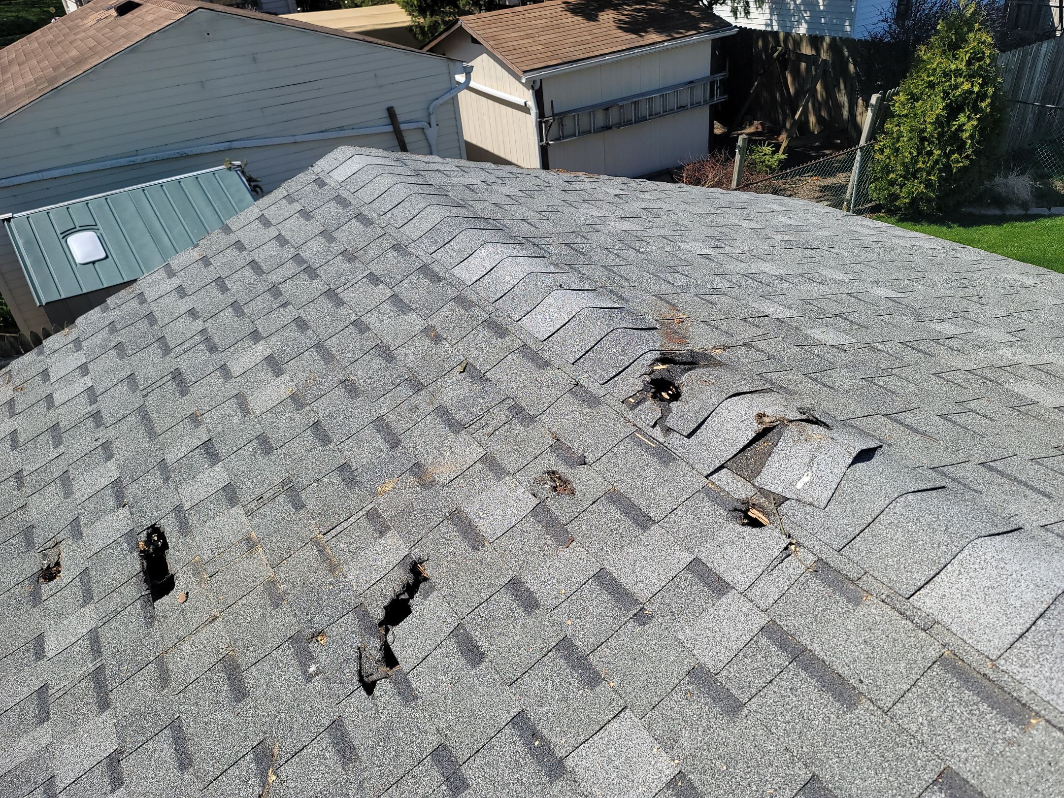 ATLAS PINNACLE COLOR: COASTAL GRANITE by Eagle Eye Roofing