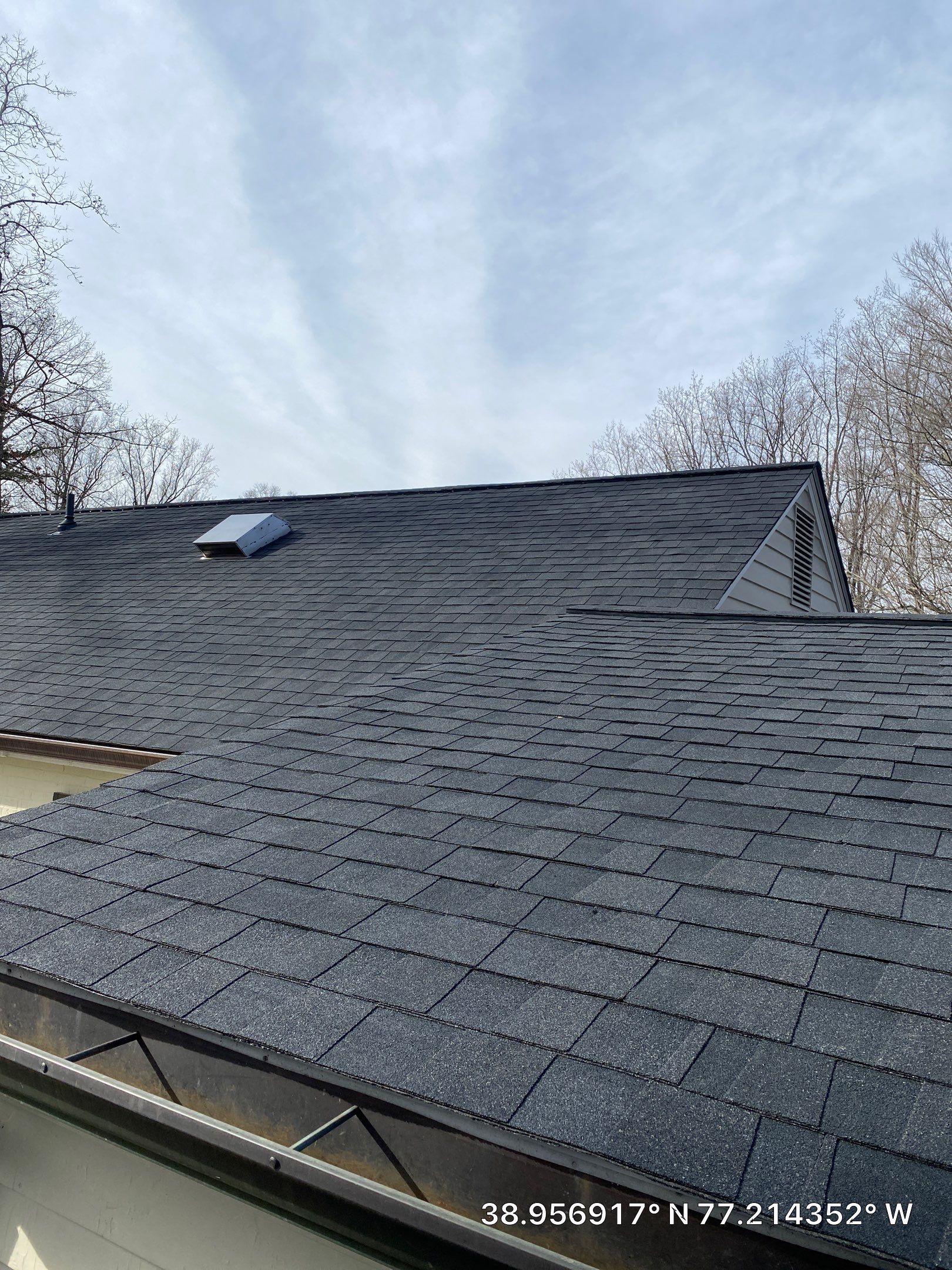 McLean: Certainteed Landmark Pro Designer Shingles in Max Def Charcoal Black by RM Banning, Inc.