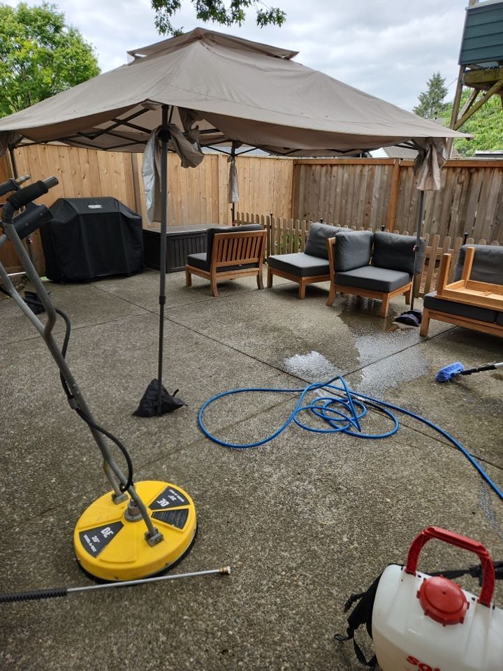 Deck, Patio and Drive Wash using Surface washer by Willamette Outdoor Wash LLC