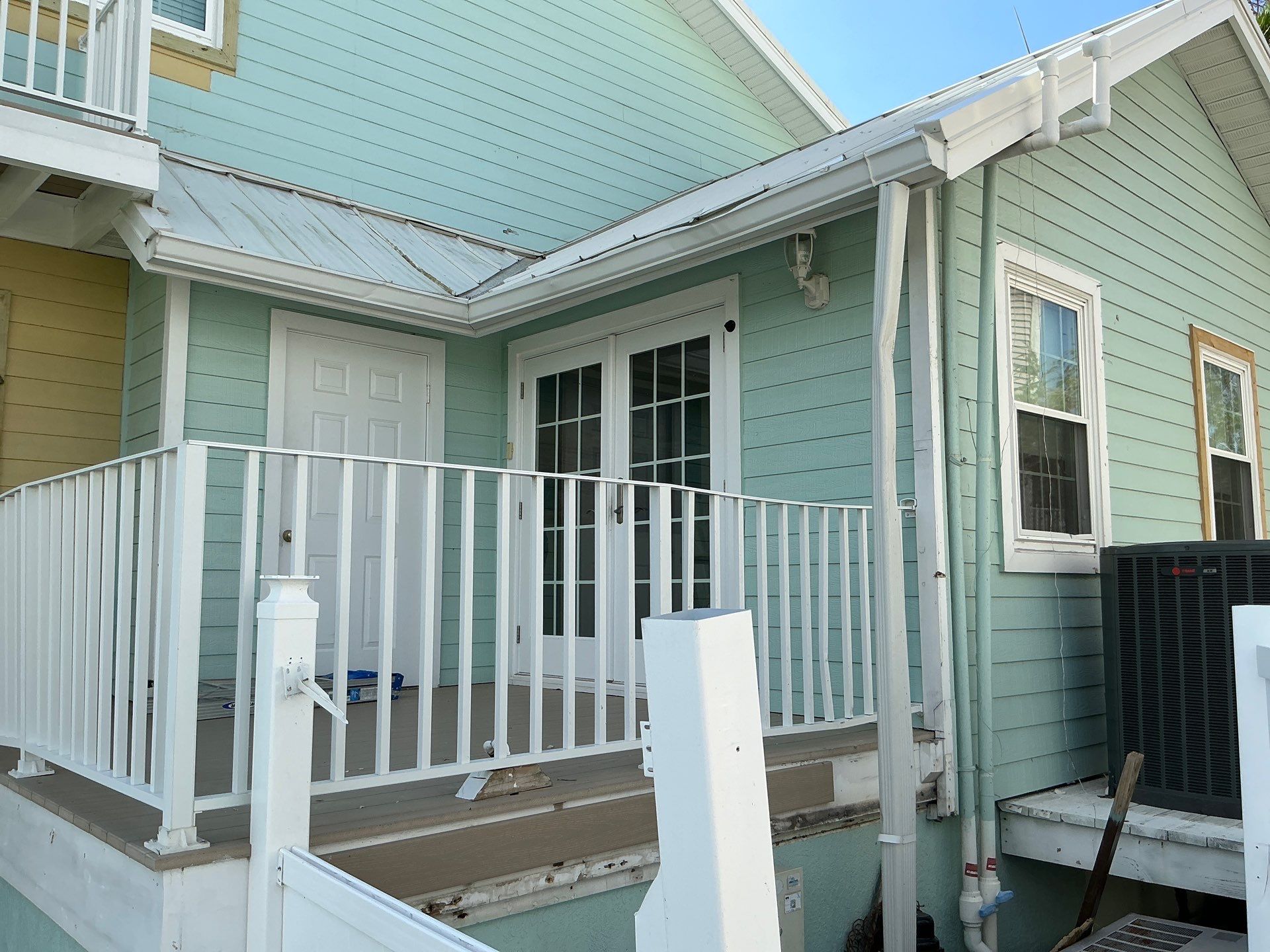 6-Inch Seamless Gutters in Siesta Key FL by Gutter Professor by Gutter Professors