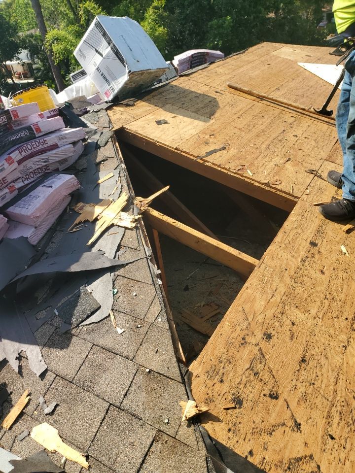 Project in Seminole 33776 by Mitchell Roofing Company LLC 