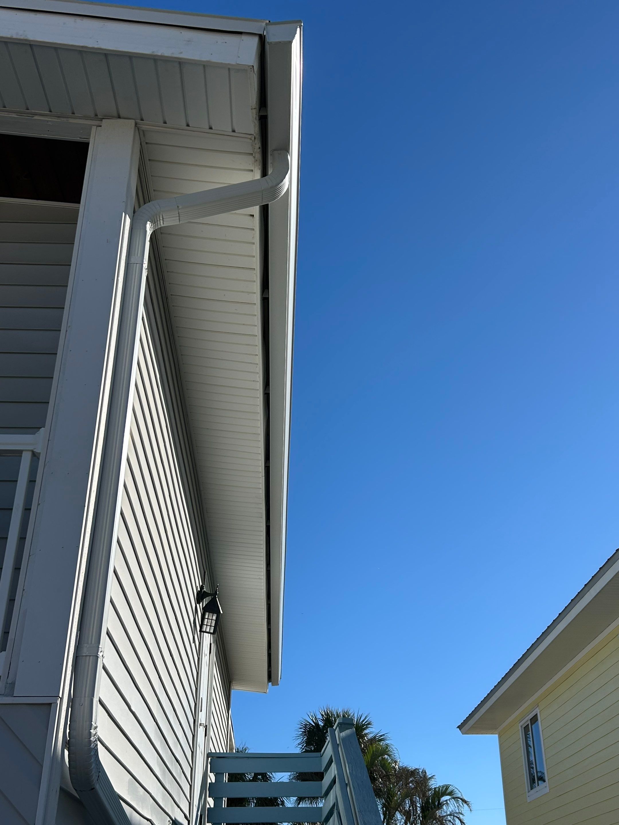 7-Inch Seamless Gutters in Fort Myers Beach FL by Gutter Professors
