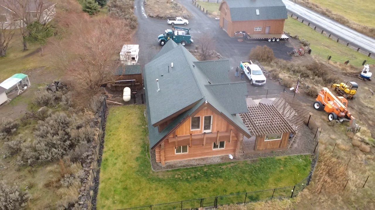 Residential Roofing Replacement on Custom Log Home in Tieton by Alpine Roofing
