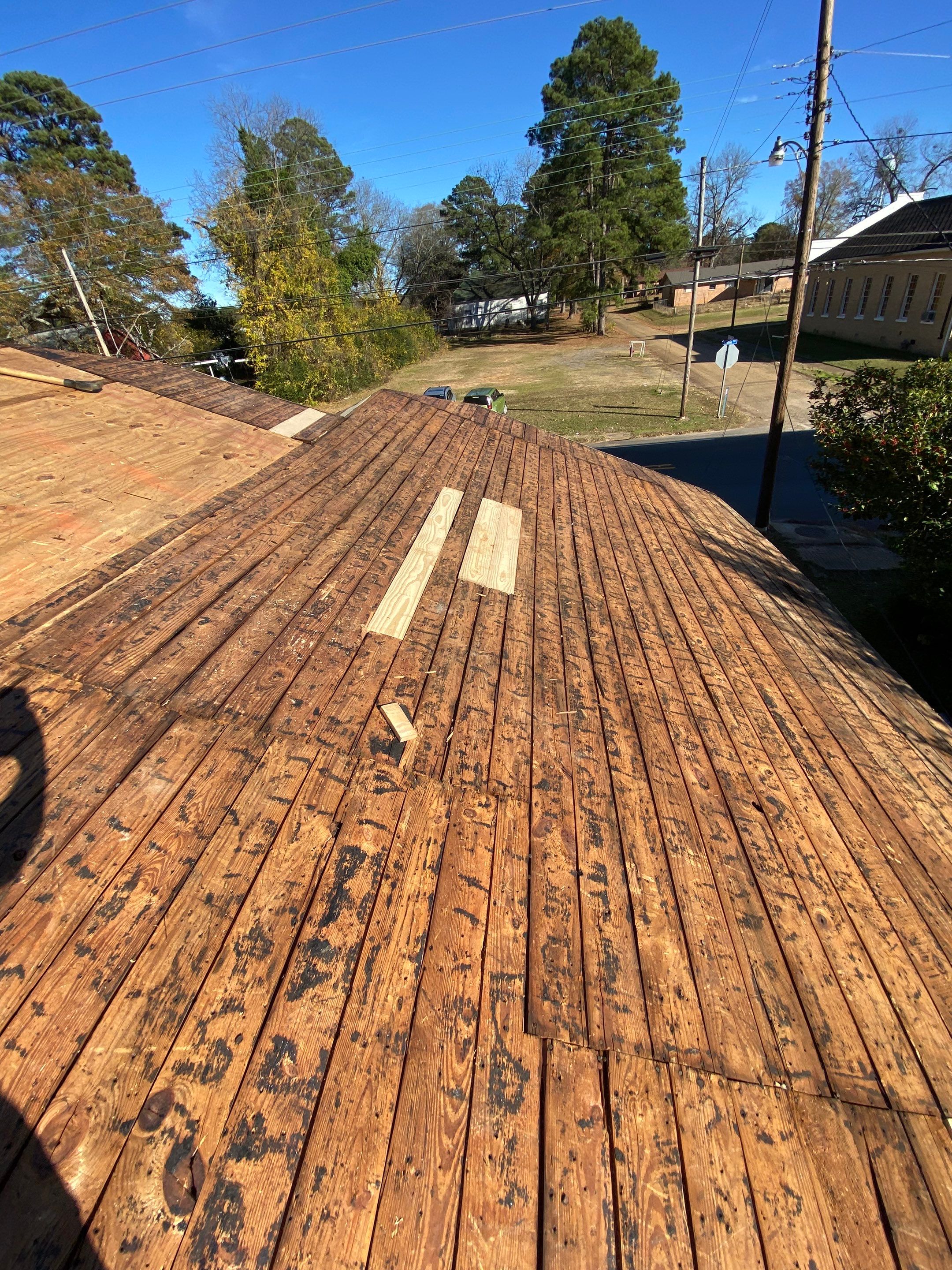 Residential Shingle Reroof using CertainTeed XT25: Resawn Shake by Hostetler Roofing