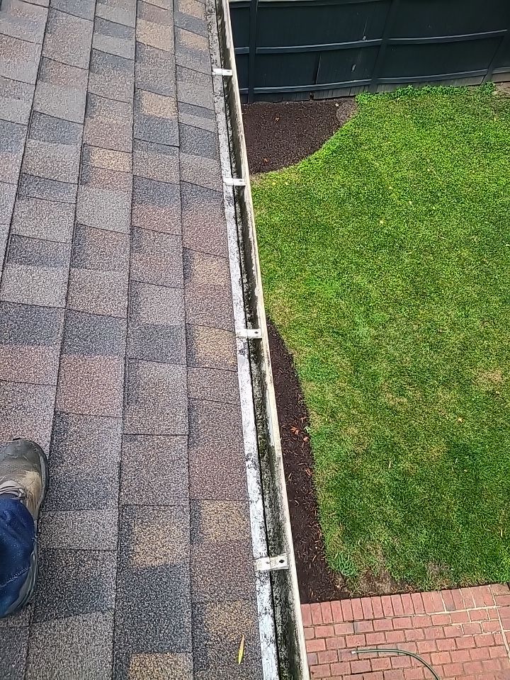 Alexandria: CertainTeed Landmark Pro Architectural Shingles in Max Def Shenandoah by RM Banning, Inc.