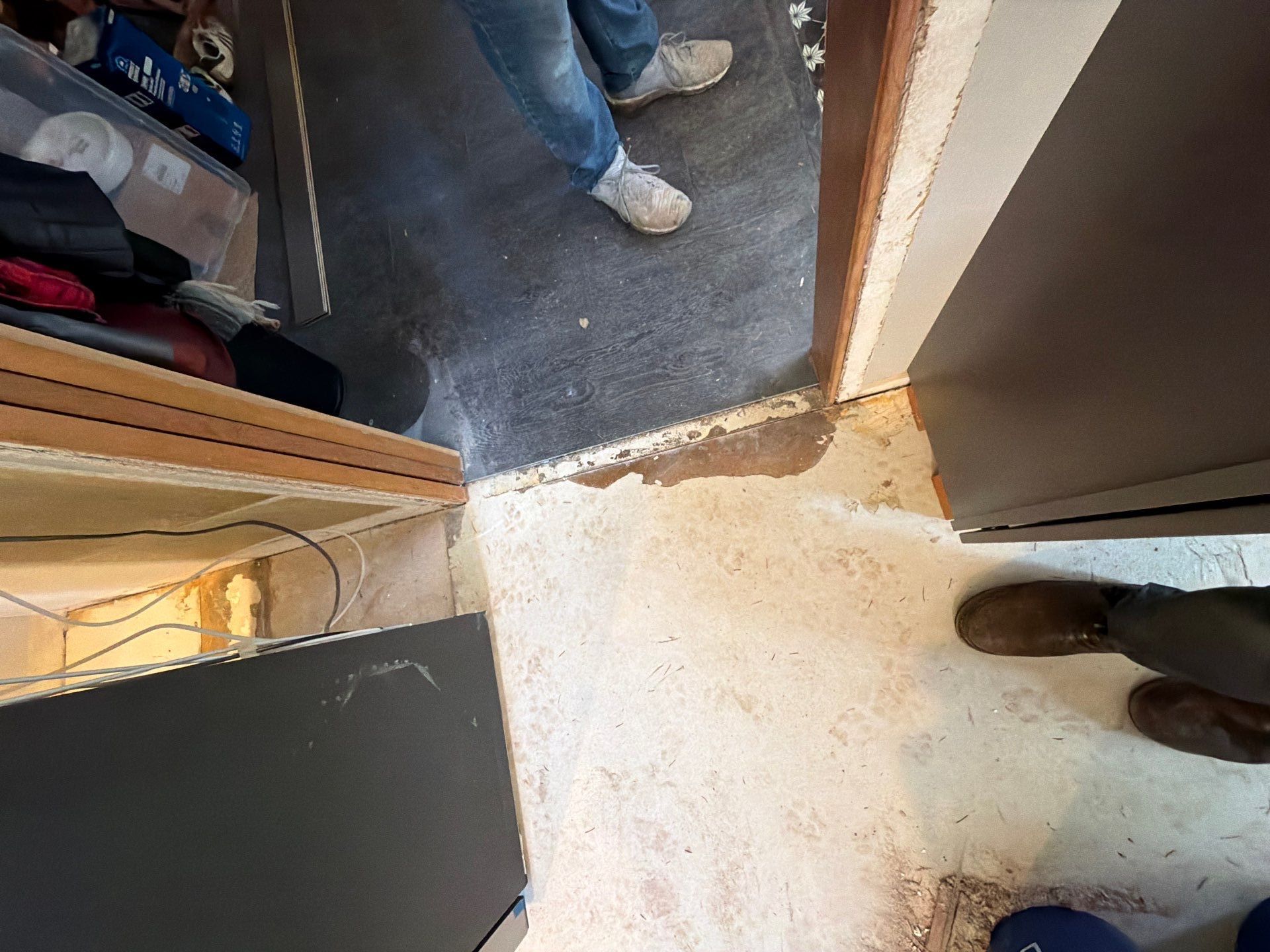 Kitchen Flooring by Handyman State LLC