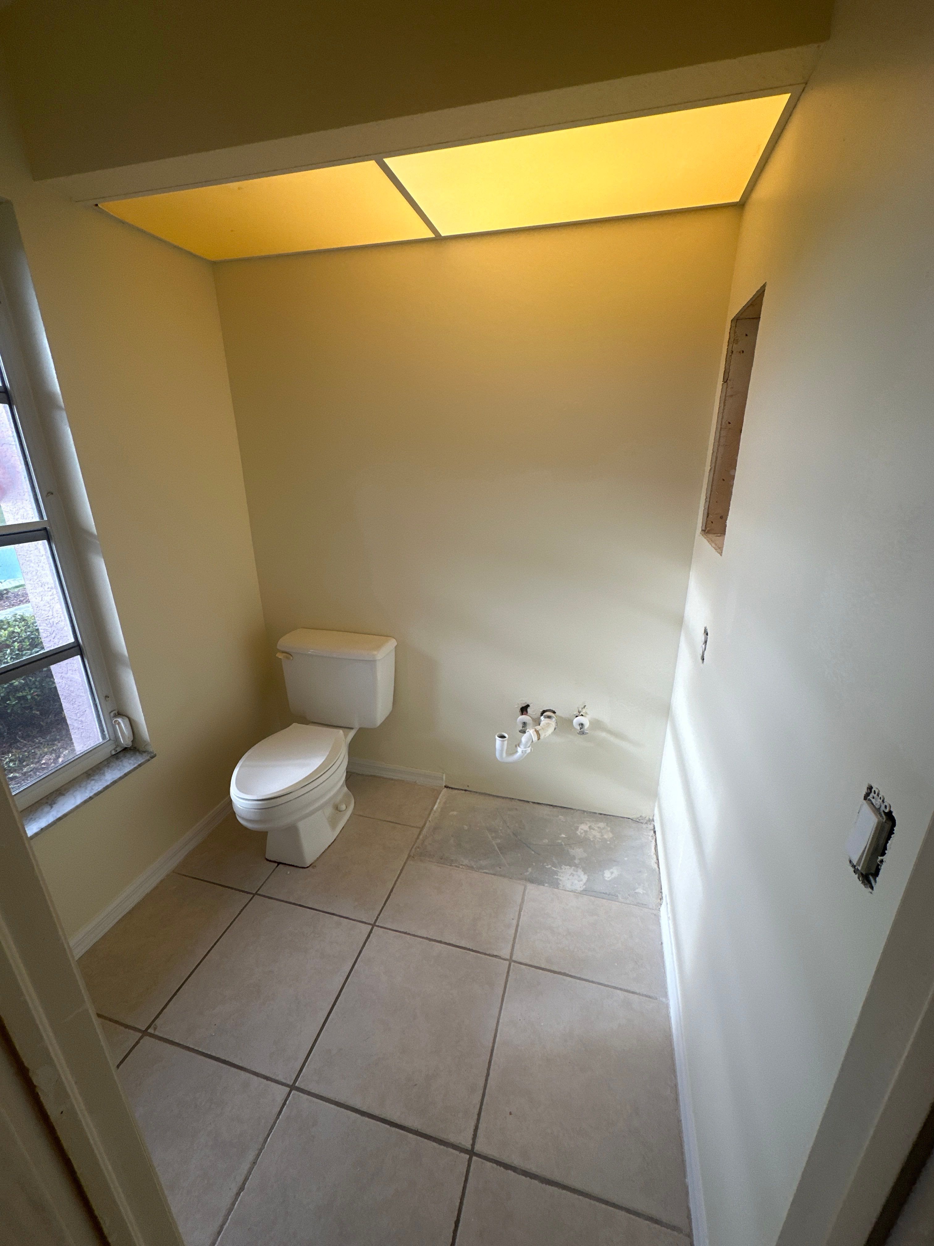 Lenny Van Denhandel - Interior by Fresh Coat Painters