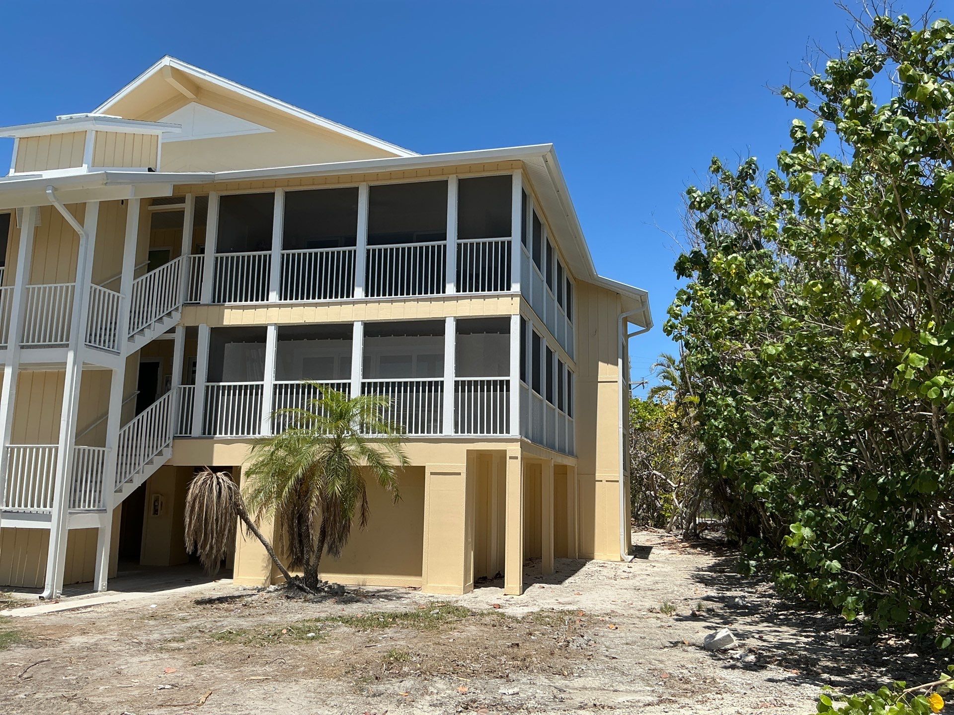 White Soffit using White Vinyl Soffit in Sanibel FL by Gutter Professors