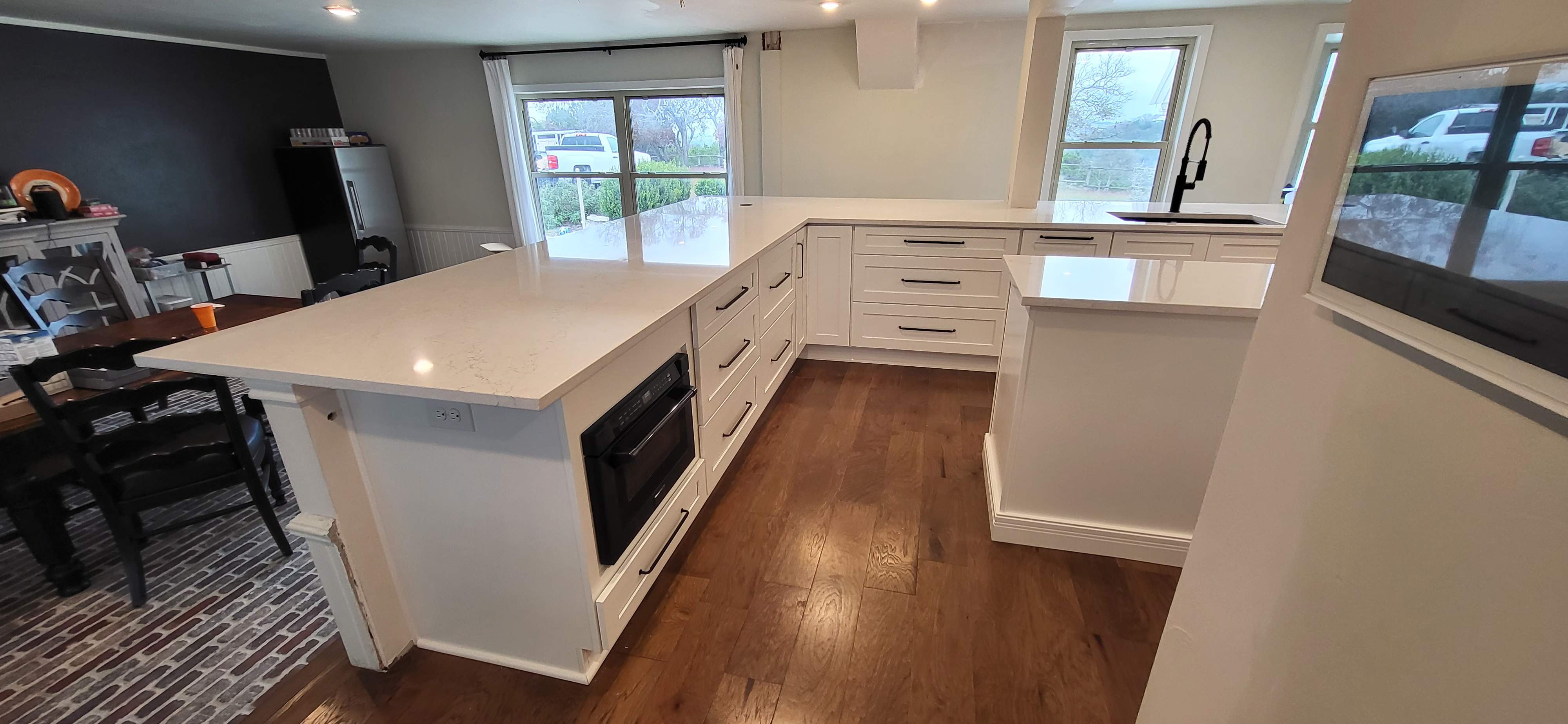 Boerne Kitchen Remodel with Quartz Countertops and White Shaker Cabinets by Legacy Bath and Kitchen