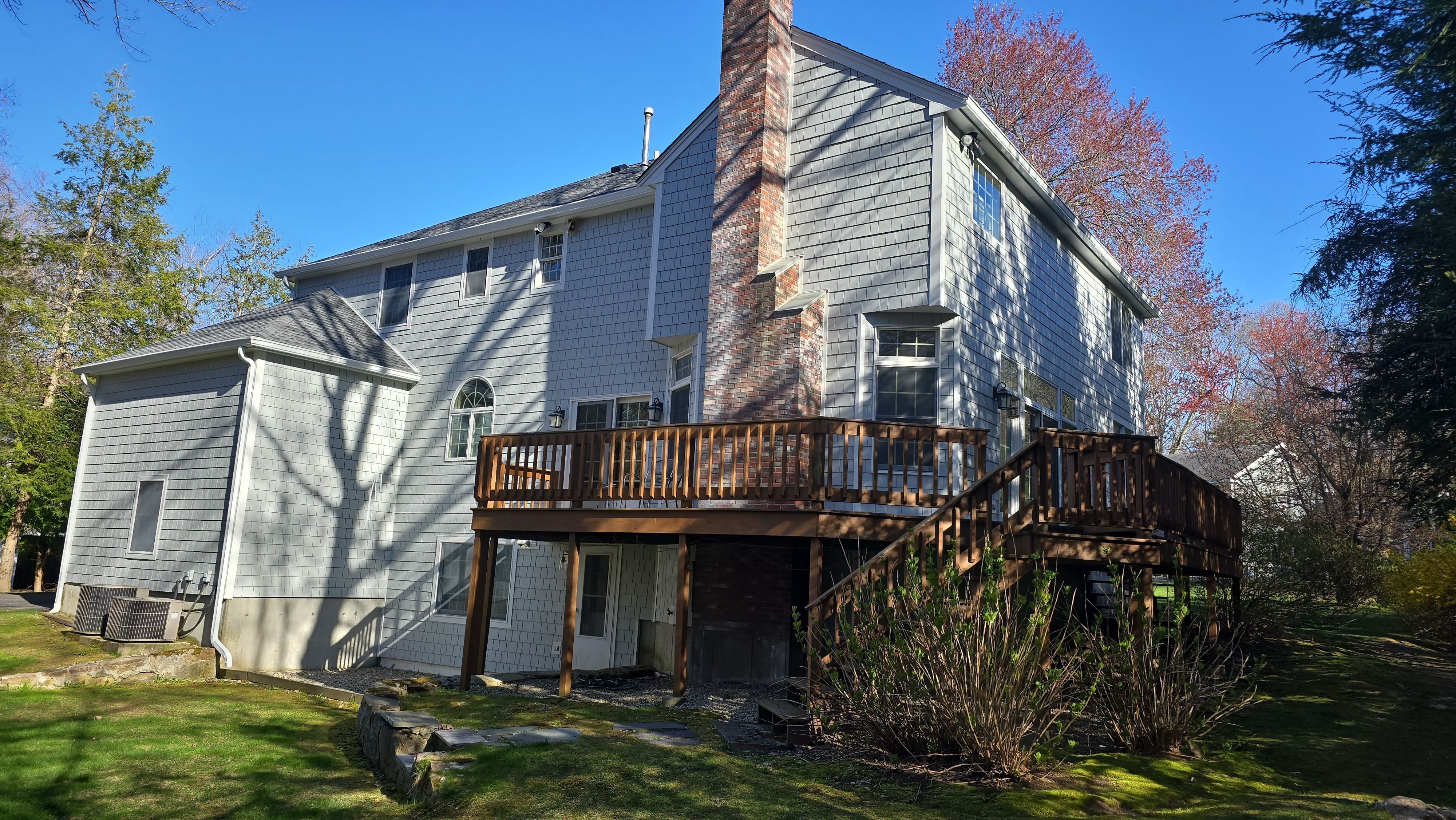 Siding and roof replacement in Framingham, Ma by UBrothers Construction