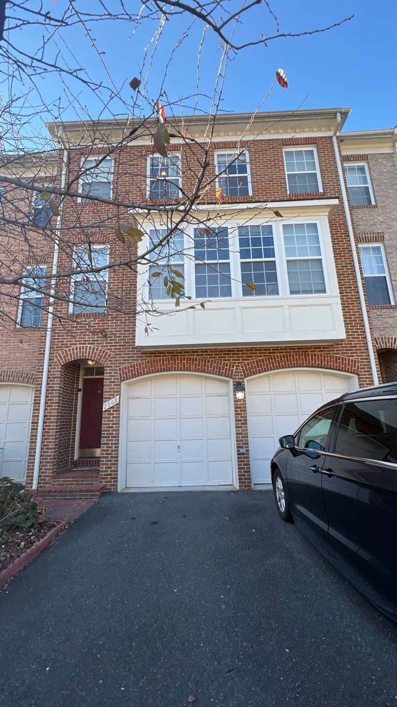 Fairfax: Residential Roof Replacement with CertainTeed Landmark in Charcoal Black by RM Banning, Inc.