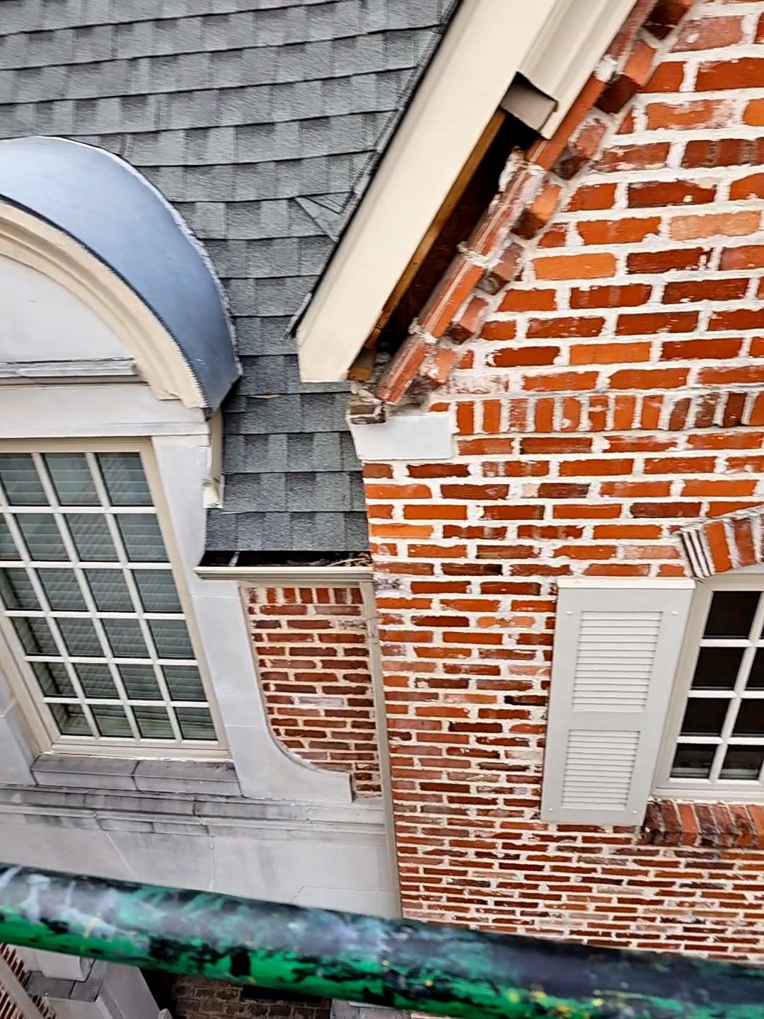 Exterior & interior paint, Garage door repairs, roof replacement & leak repairs by EL-GC LLC 