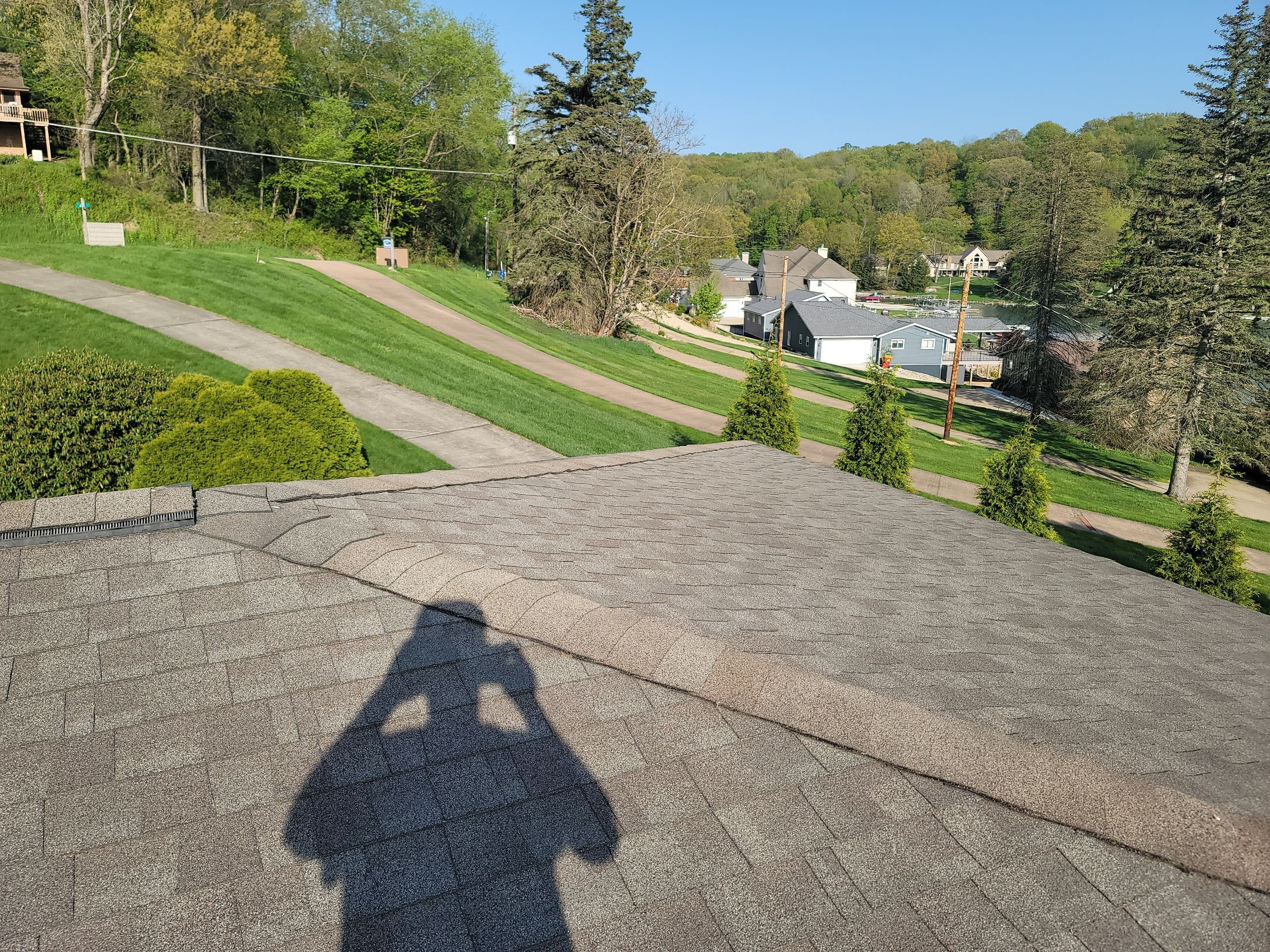 ATLAS PINNACLE HP W/SCOTCHGARD COLOR: WEATHERED WOOD by Eagle Eye Roofing