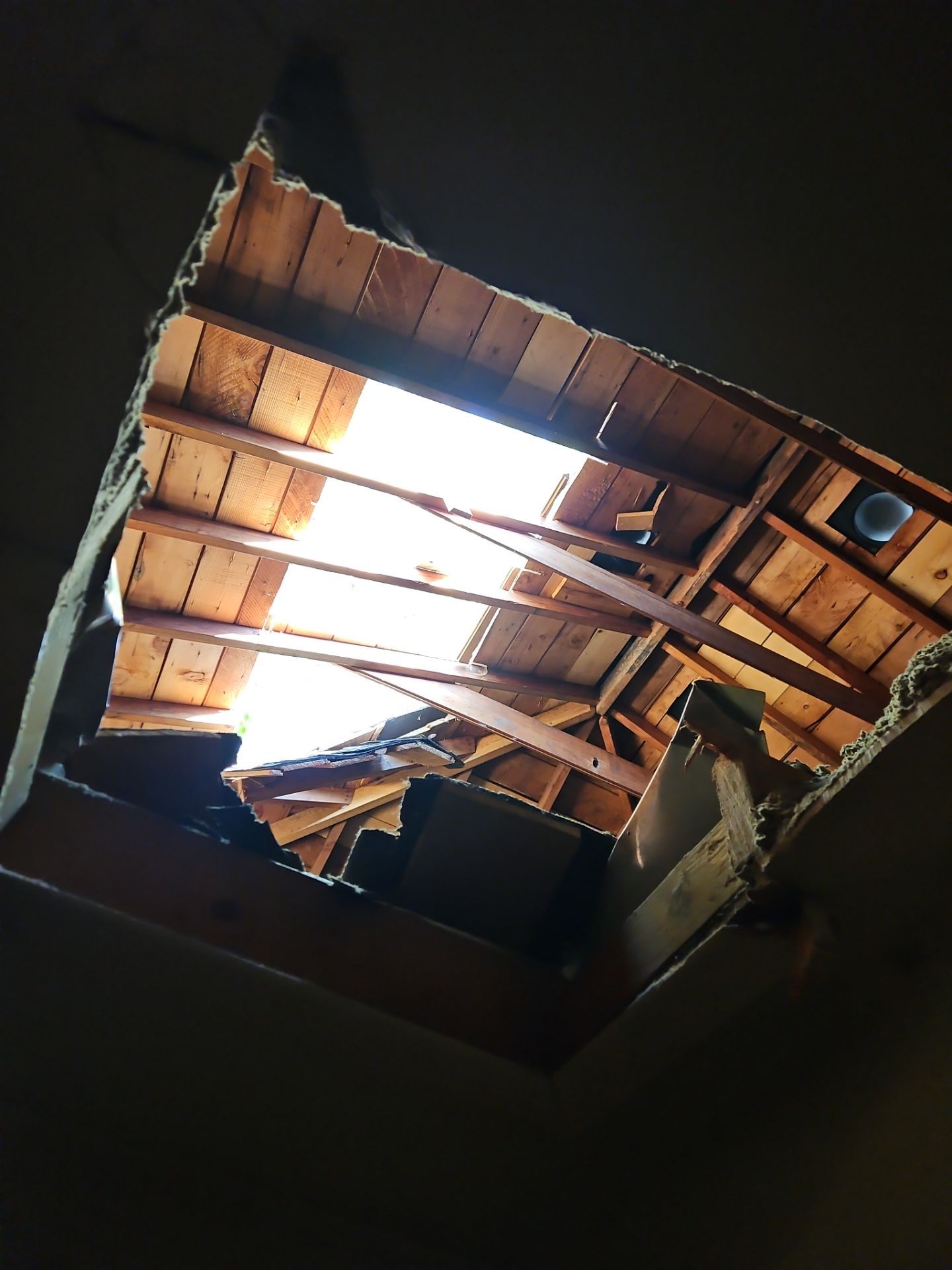 Belloni Fire Restoration by Adams restoration