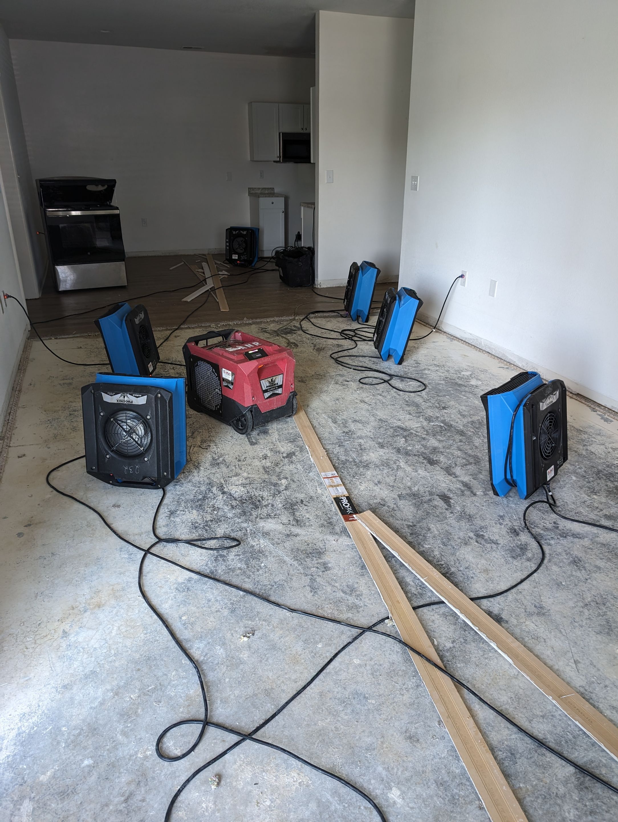Emergency Service Water Mitigation in Louisville, KY by ANR Restoration