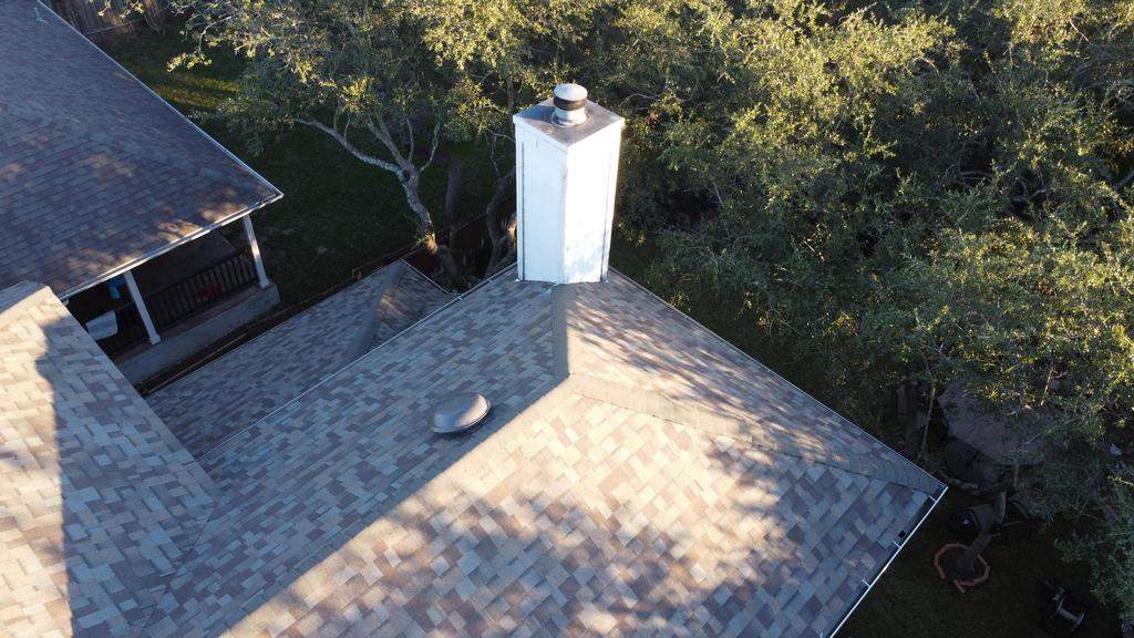 Driftwood - Owens Corning TruDefinition Duration by RoofsOnly.com