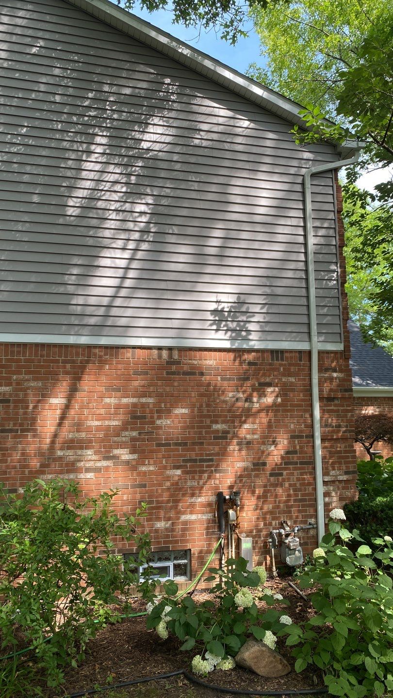 Siding Replacement using CertainTeed Landmark by 180 Contractors