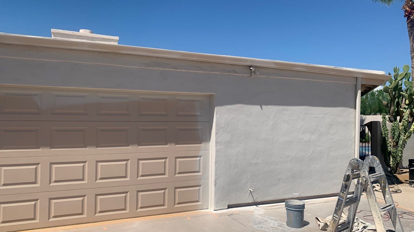 Ranch / Parapet Style; Single Family Home by Crash of Rhinos Painting & Garage Floors