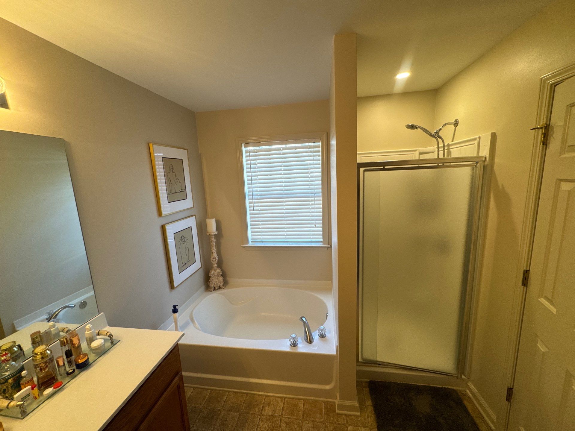 Master bathroom renovation by Prudencio