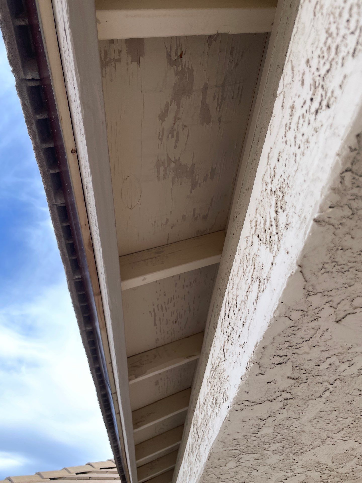 Hamilton - A Gorgeous Home Exterior Makeover in Phoenix, AZ with Dunn Edwards Paints by Double G Painting Contractors, LLC