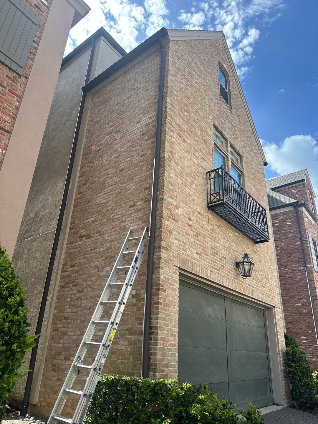 Hail Damage using Owen's Corning Duration (Lifetime) Shingles by Roof Repair Company