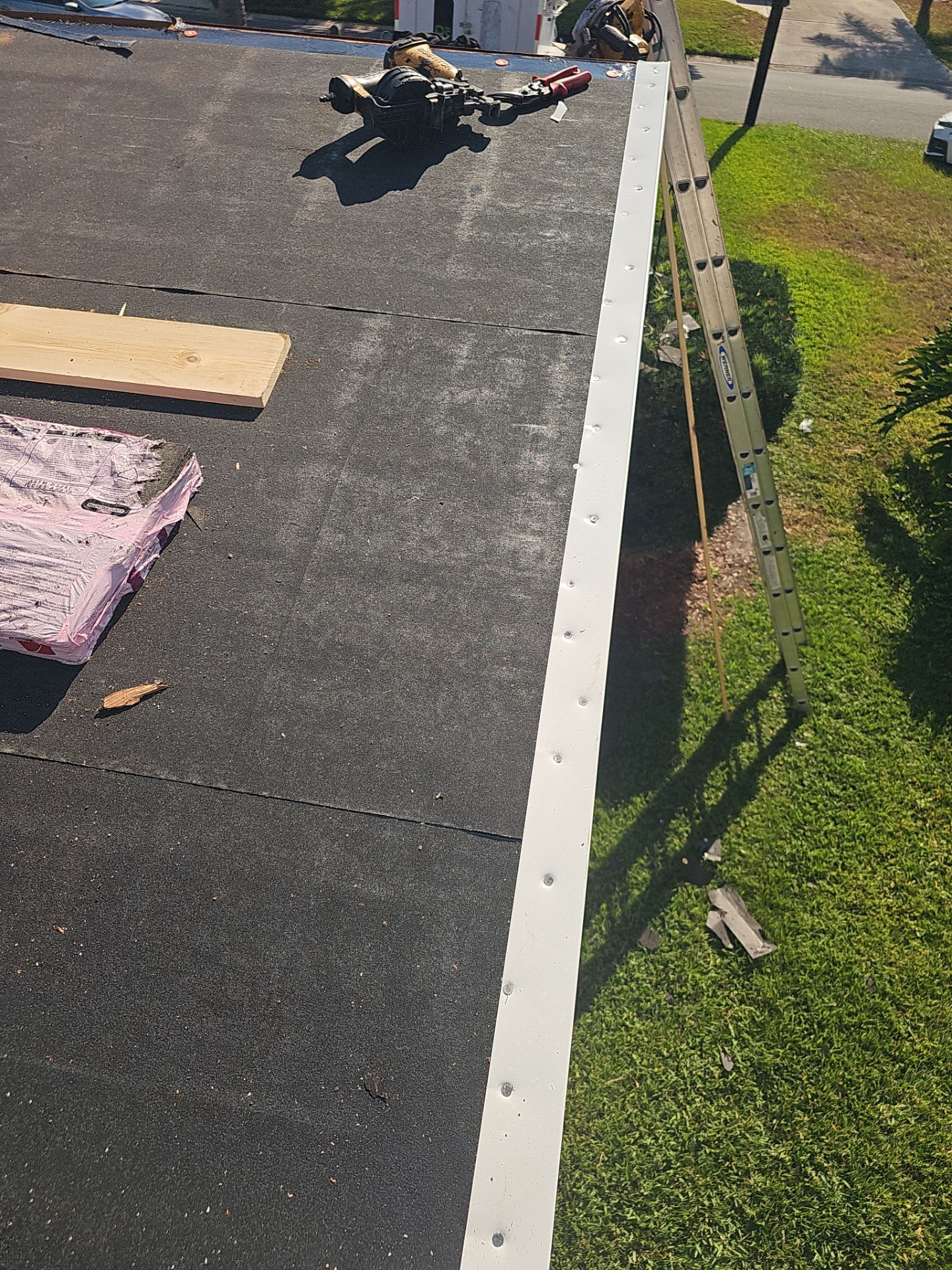 Project in St. Petersburg 33709 by Mitchell Roofing Company LLC 