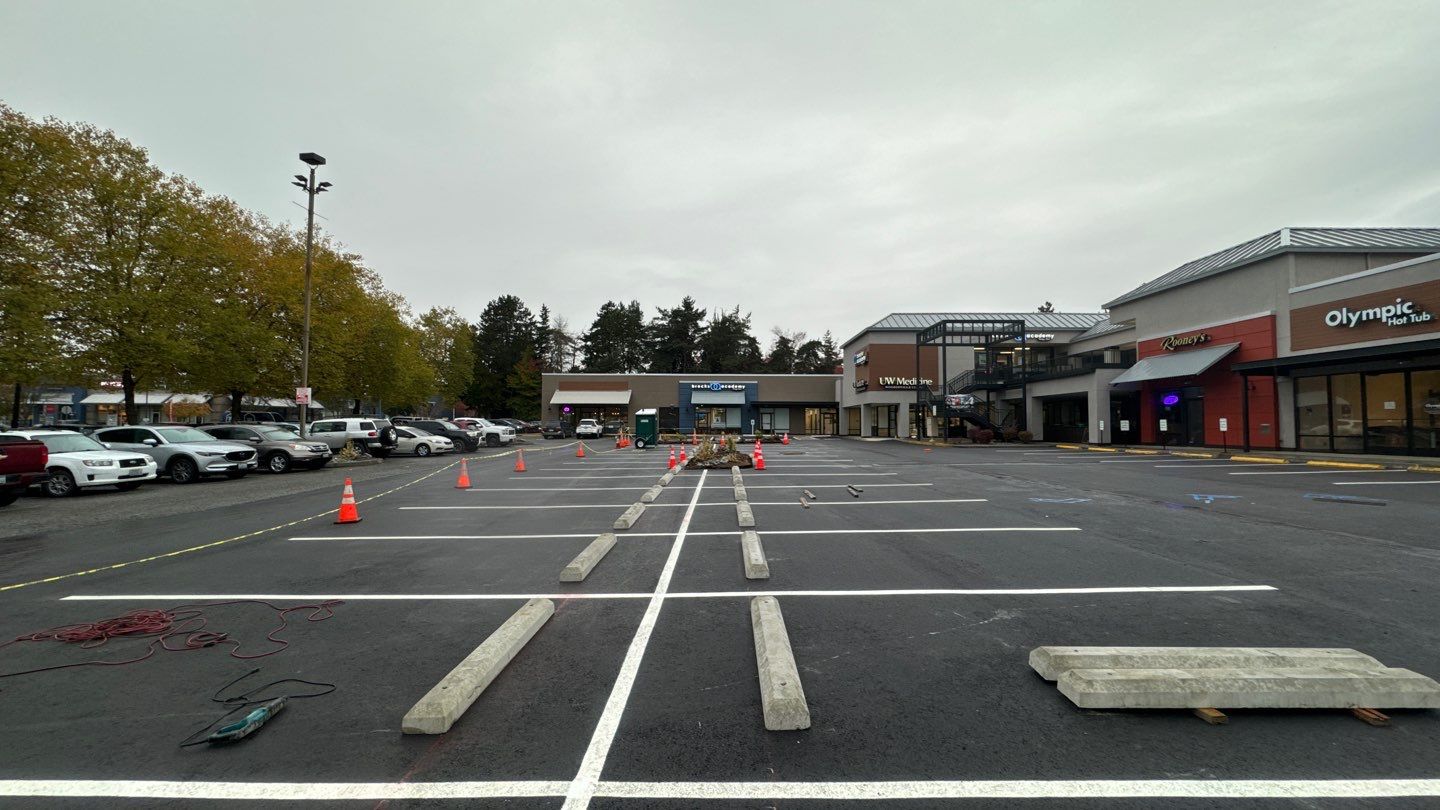 Colliers - Woodinville New Asphalt Parking Lot by Jireh Asphalt & Concrete Inc 