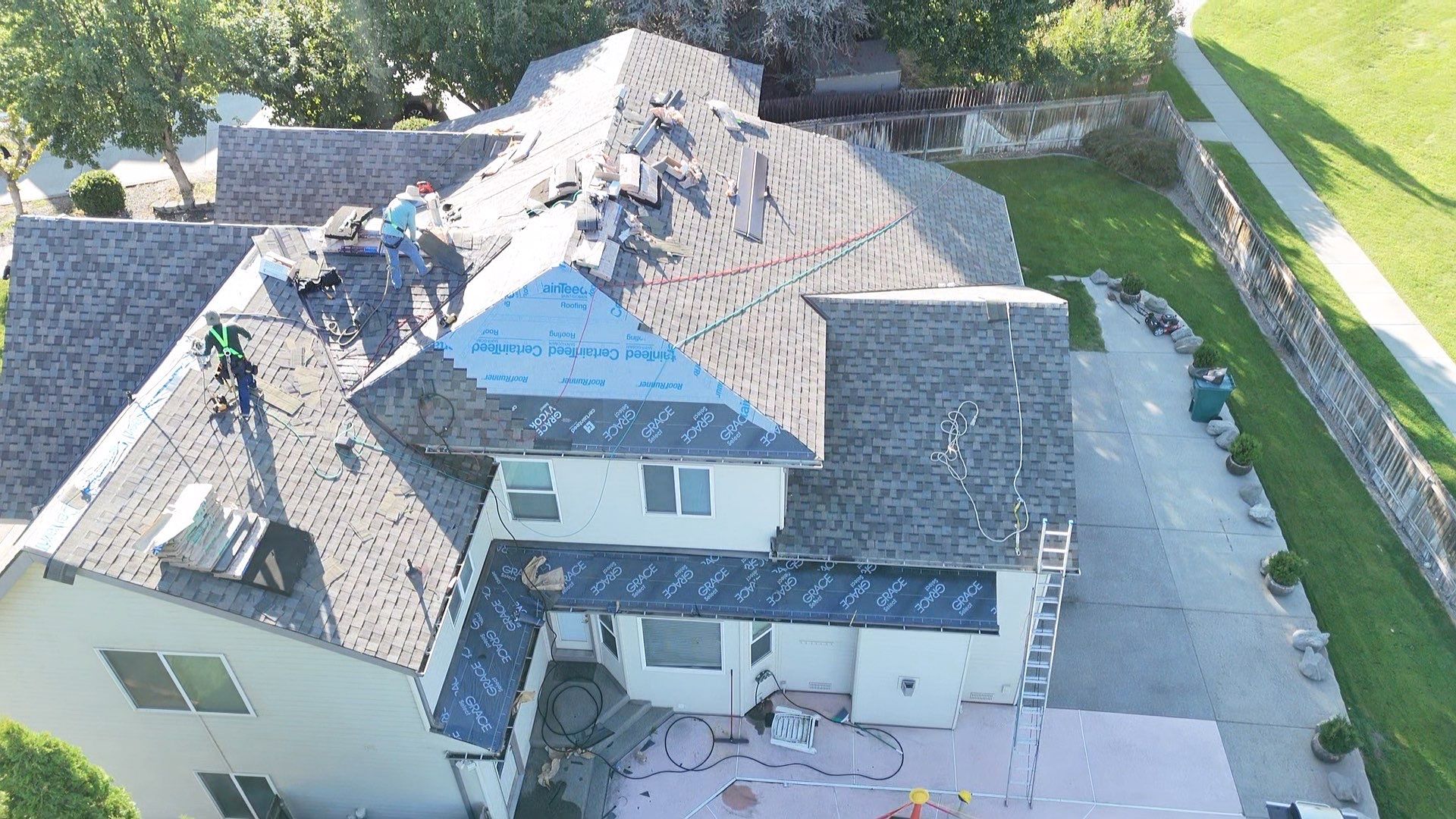 Complete Residential Asphalt Shingle Roof Replacement in Richland, WA by Alpine Roofing