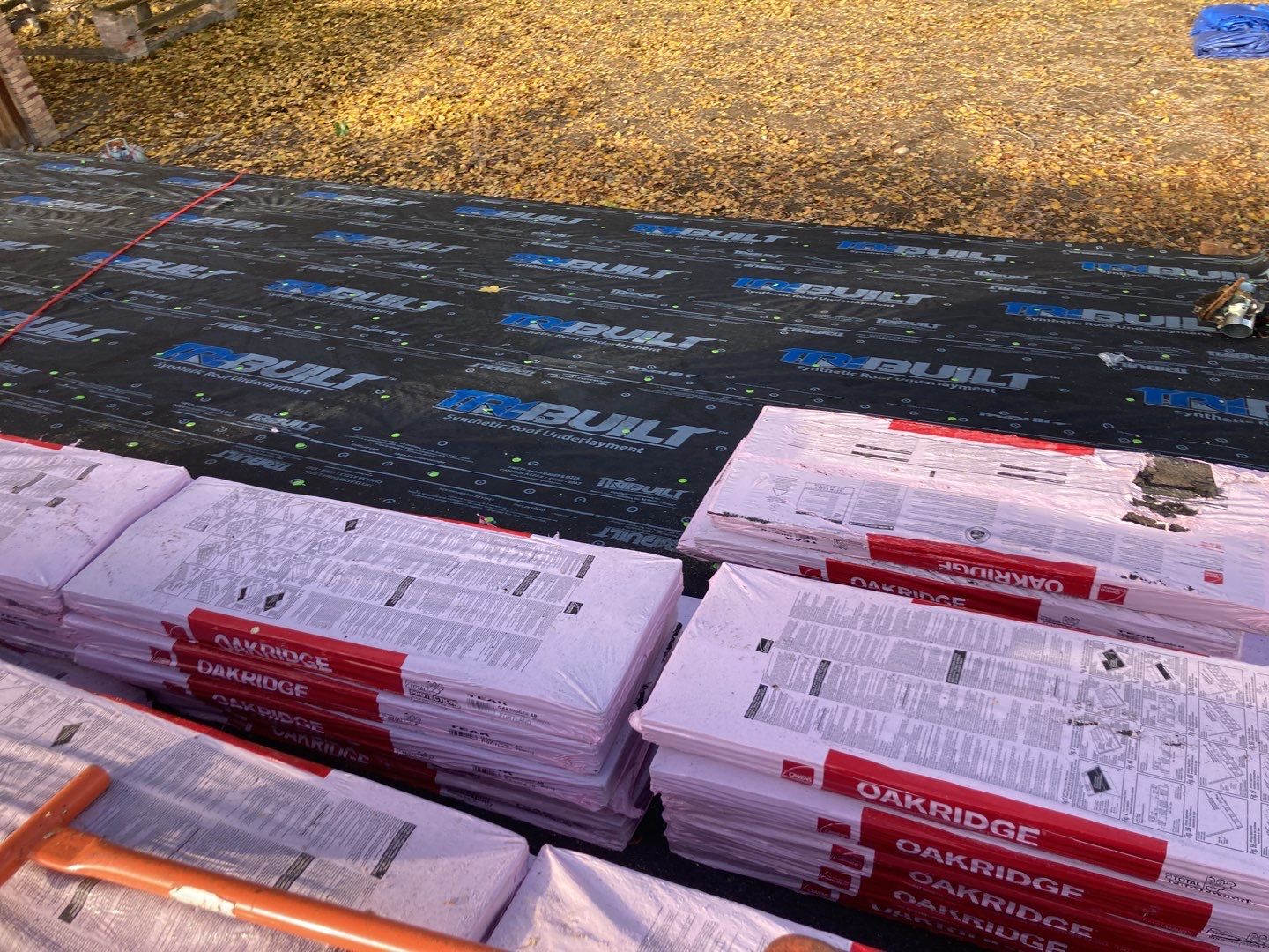 Shake removal and reinstallation of Owens Corning Oakridge in Teak by ID Roofing LLC