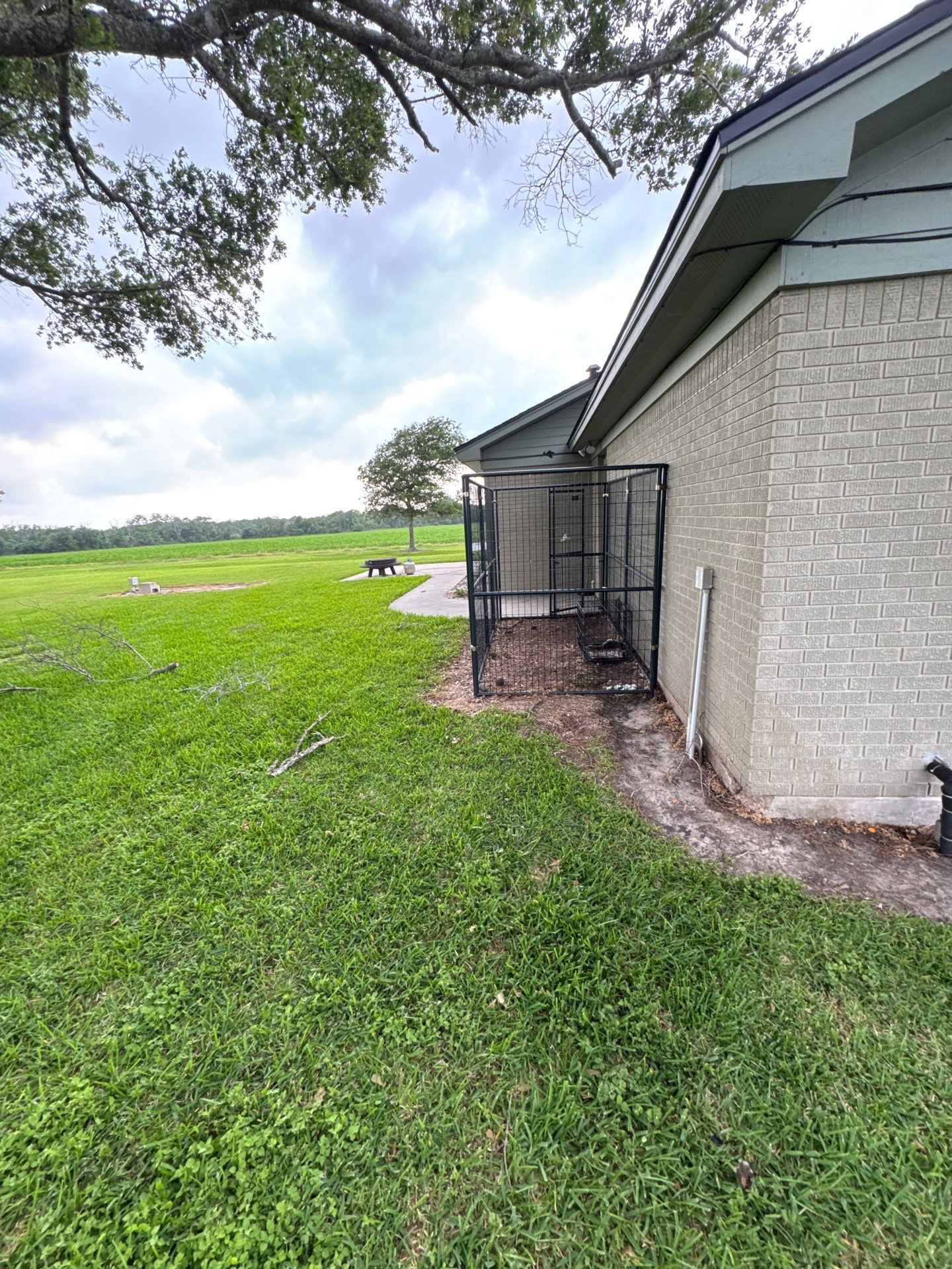 Roof Replacement louise by Roof Repair Company