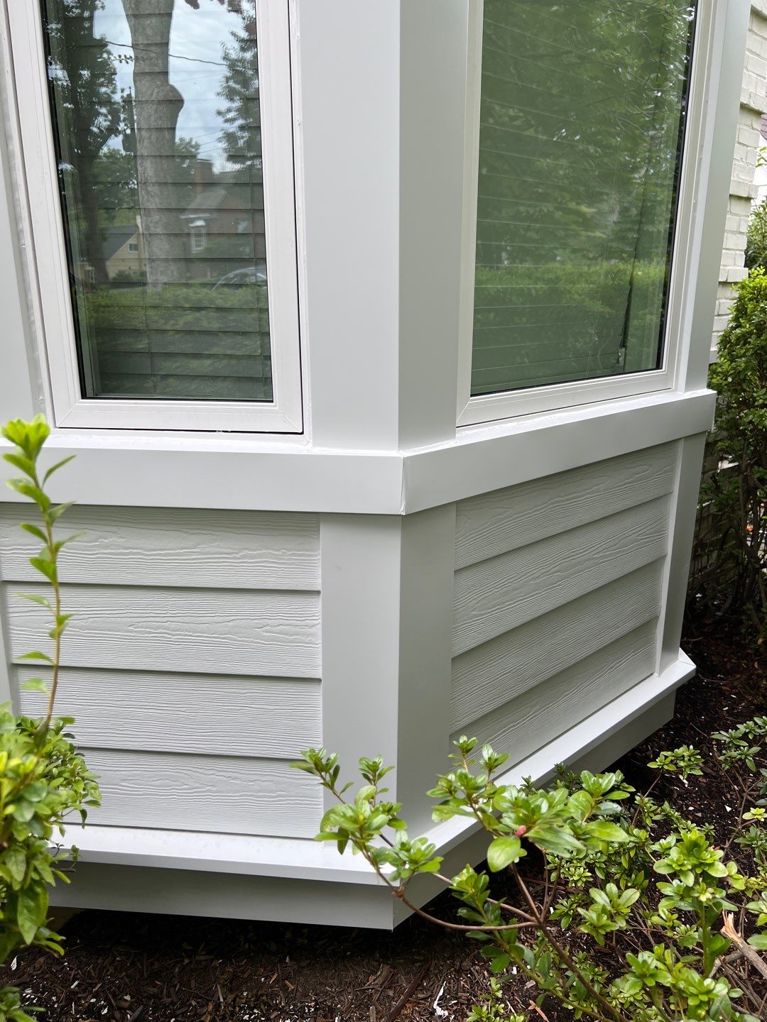 Arlington Hardie Installation - Arctic White by RM Banning, Inc.