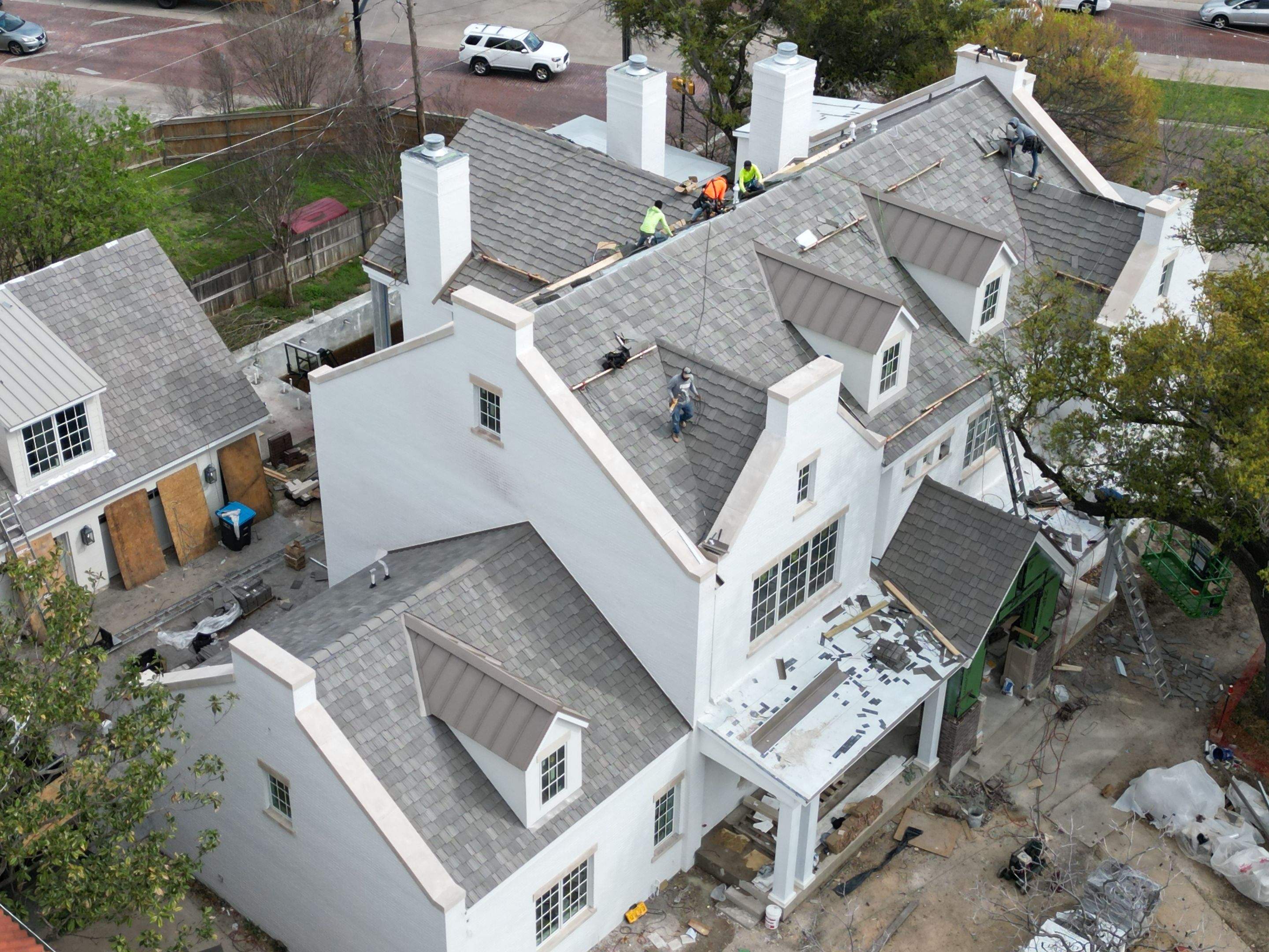 Residential Roofing Installation using DaVinci Multi Width Shake by Harvey Roofing & Construction