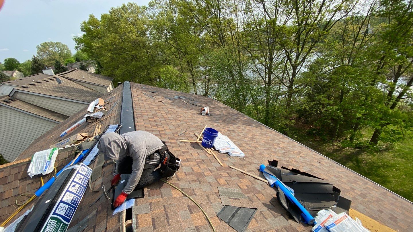 Roof Replacement using CertainTeed Landmark by 180 Contractors