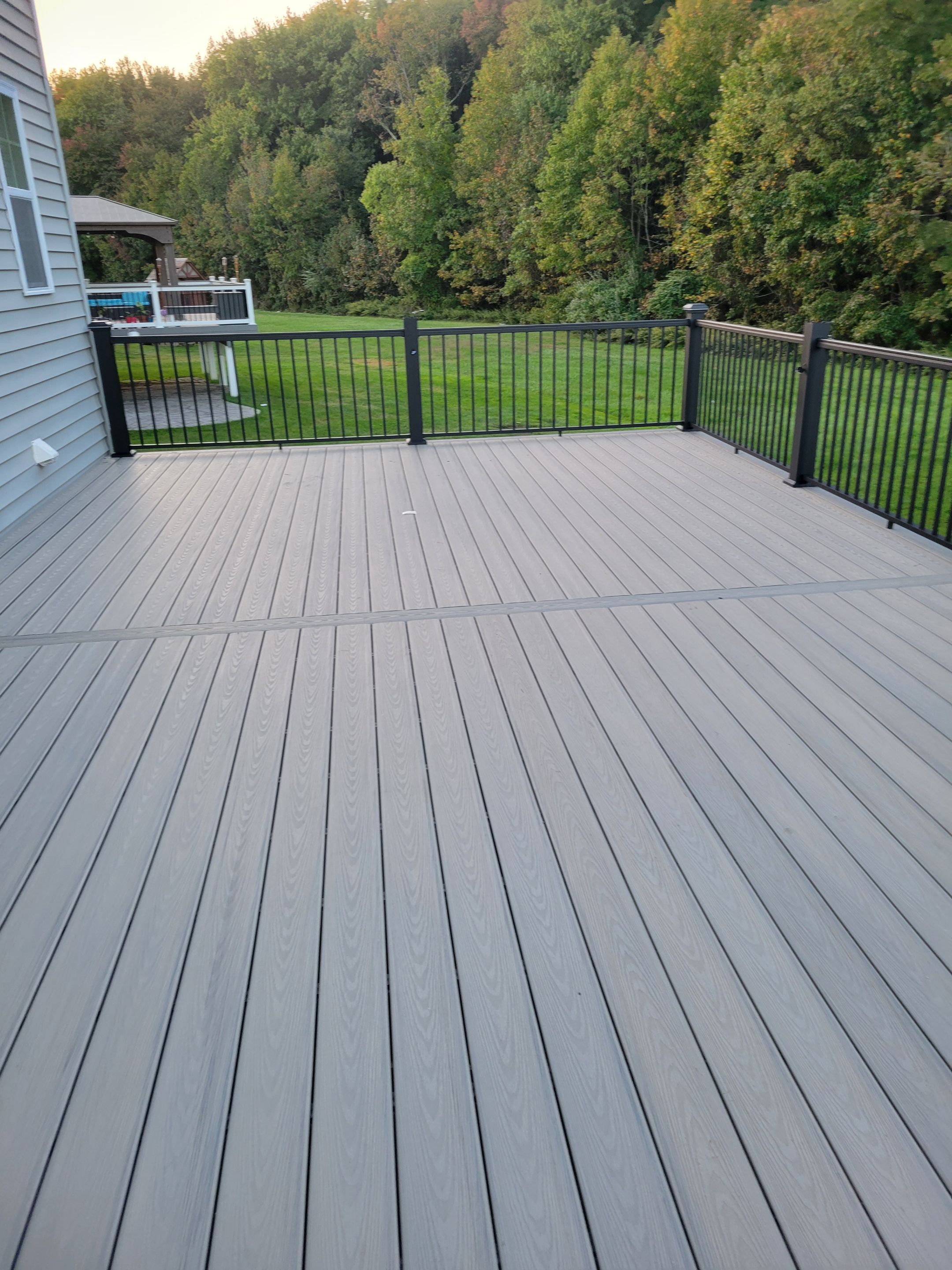 New Deck using Deckorators Venture - Color Saltwater by deck guardian