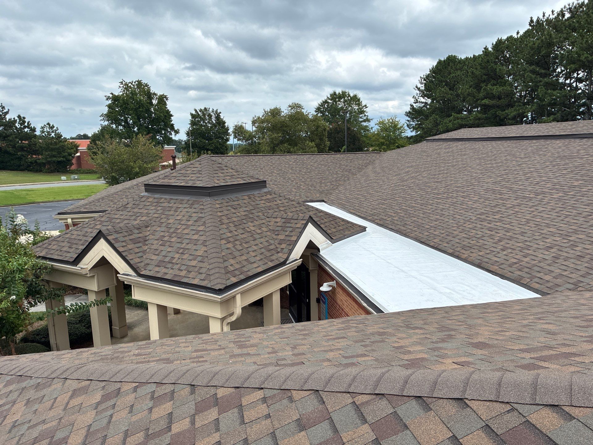 ARAC Roof It Forward featured photo.