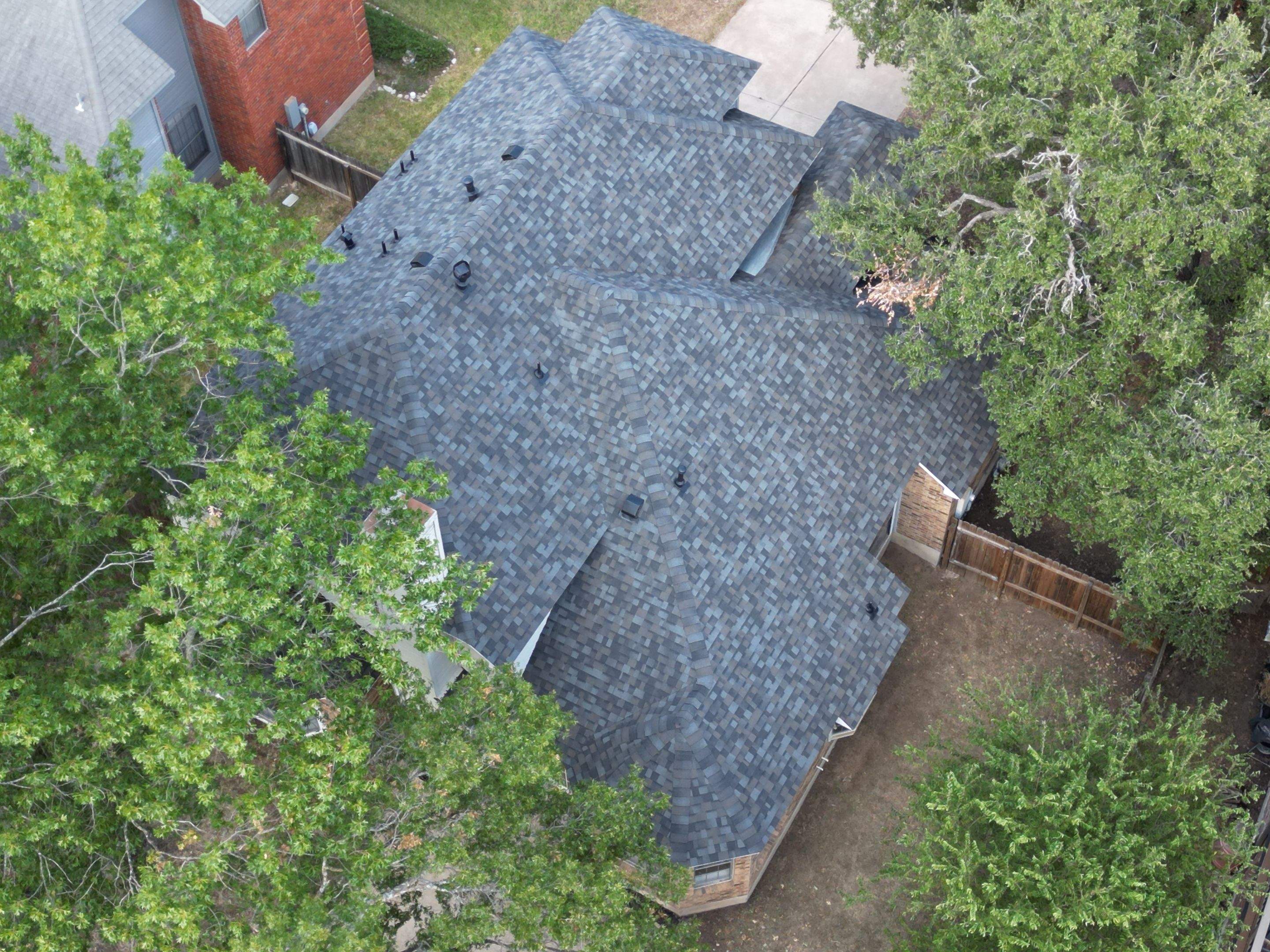 Williamsburg Gray - Owens Corning TruDefinition Duration by RoofsOnly.com