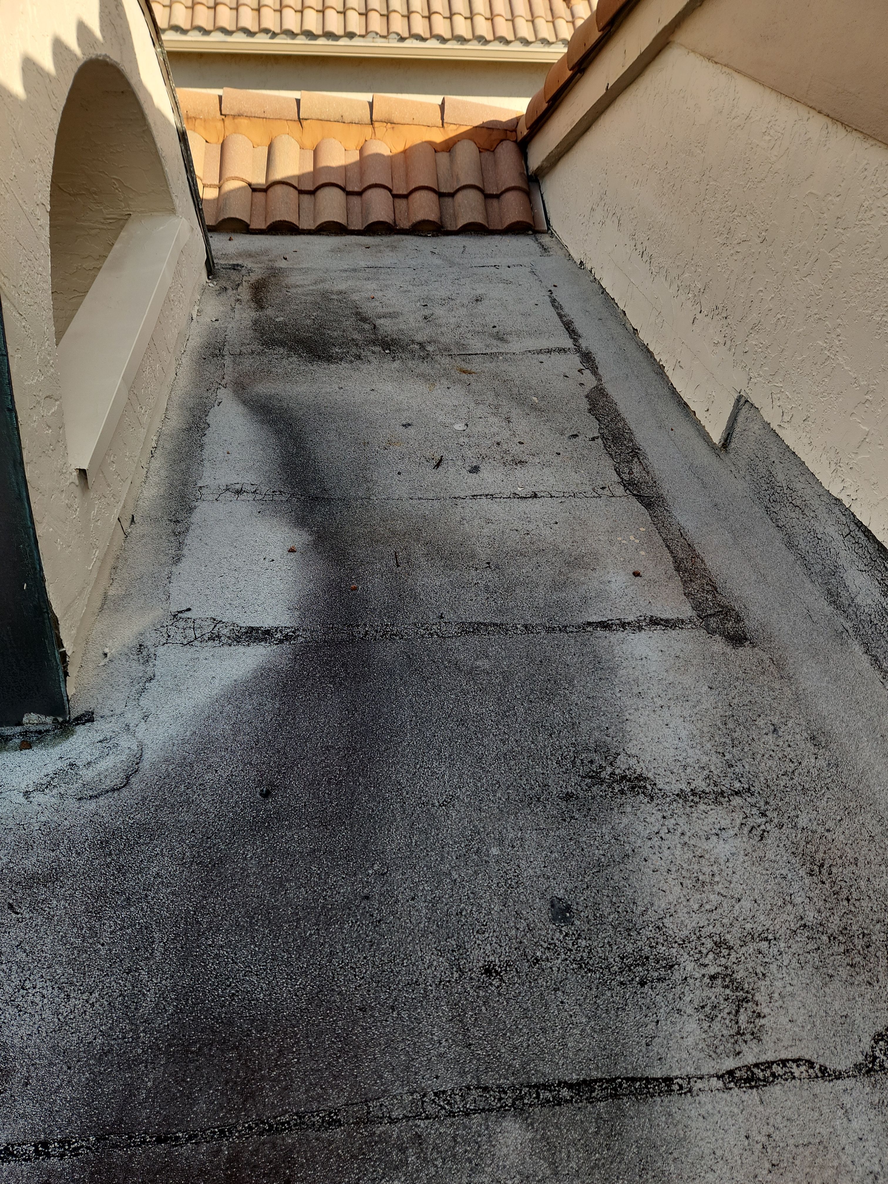 Flat Roof Waterproofing and Silicone Coating in Boca Raton by Aastro Roofing