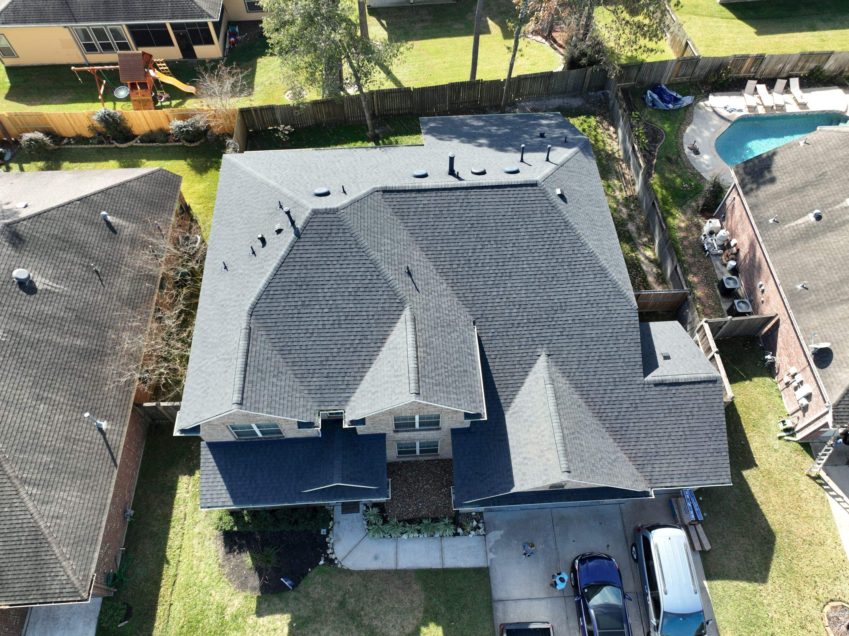 SureStart PLUS 4-STAR Warranty Fully covers materials, labor, tear-off and disposal expenses in years 1-50. by Roof Concepts Construction