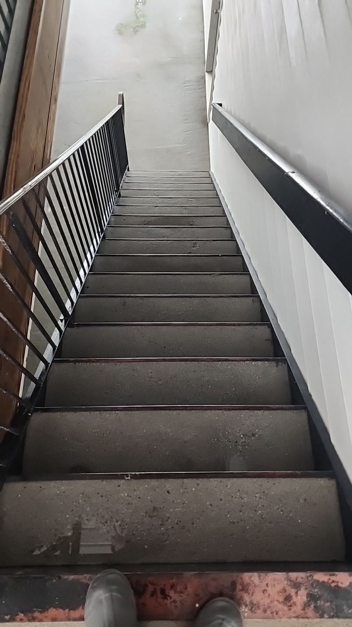 Appartment cleaning by Power Wash Masters LLC