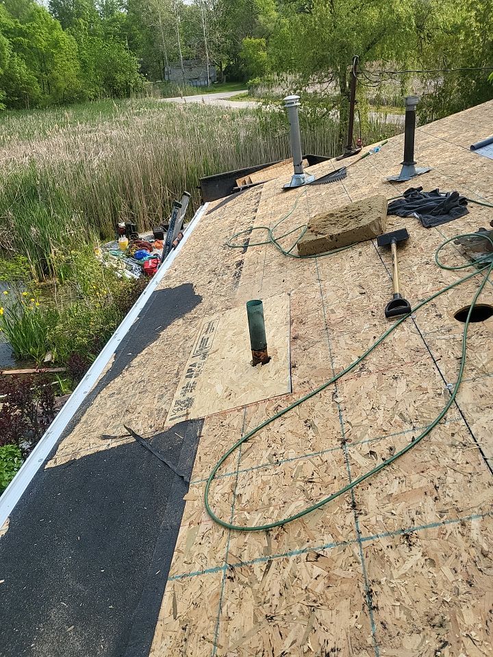 ATLAS PINNACLE COLOR: MORNING HARVEST by Eagle Eye Roofing