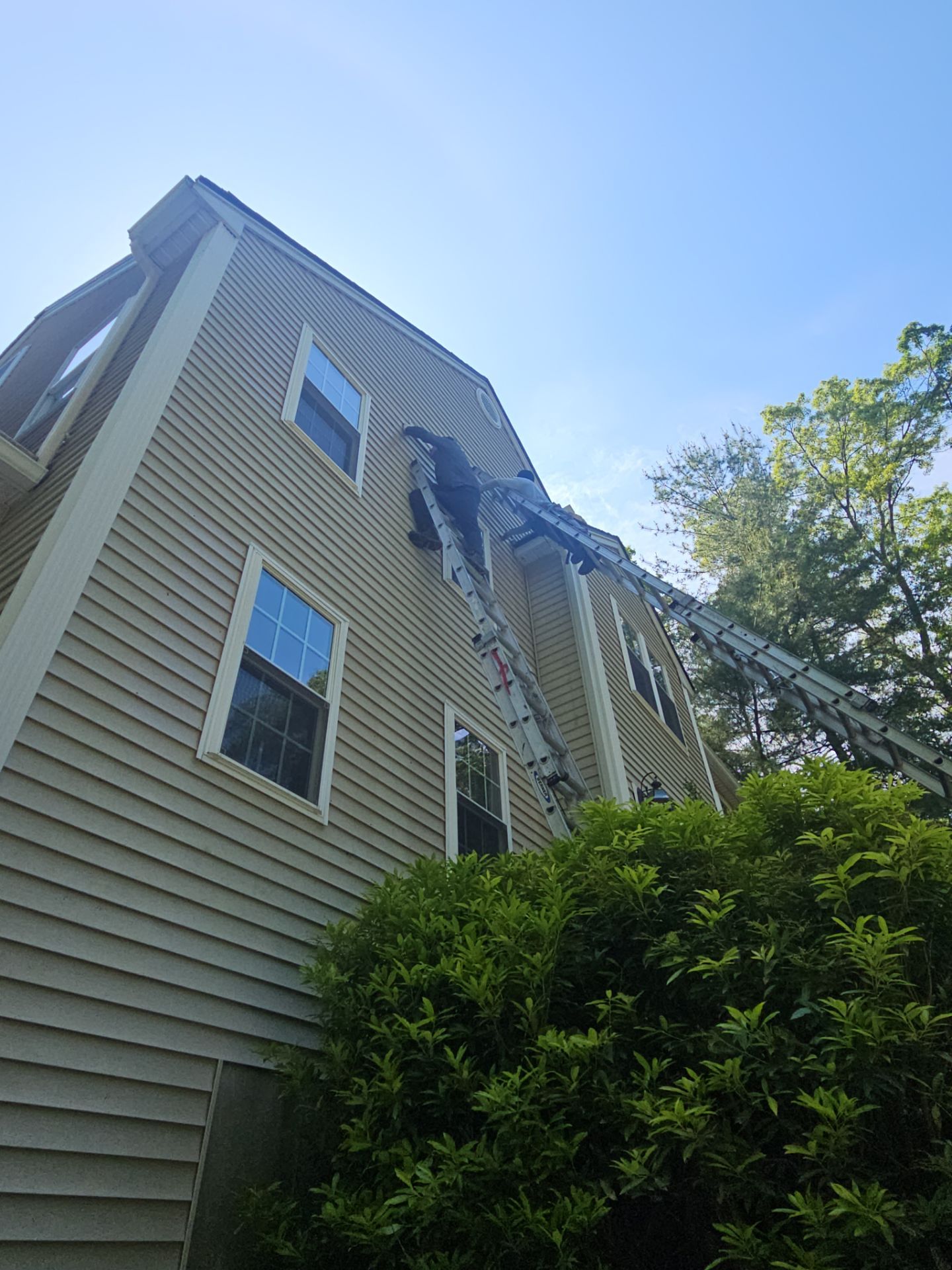 Leak Repair & Gutter Replacement in Chelmsford, MA by Mighty Dog Roofing of Greater Middlesex County