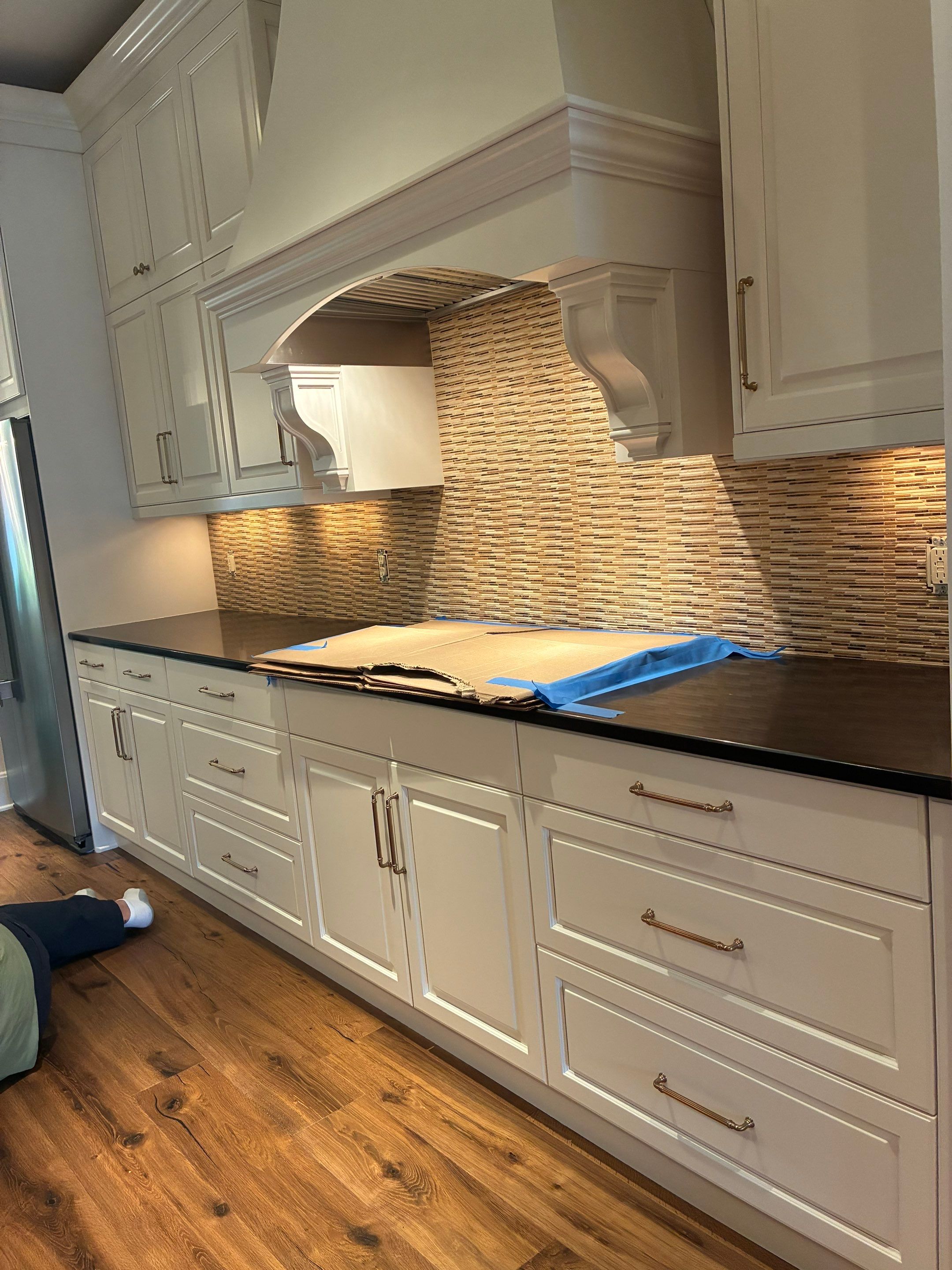 Brentwood Backsplash by Footprints Floors of Nashville